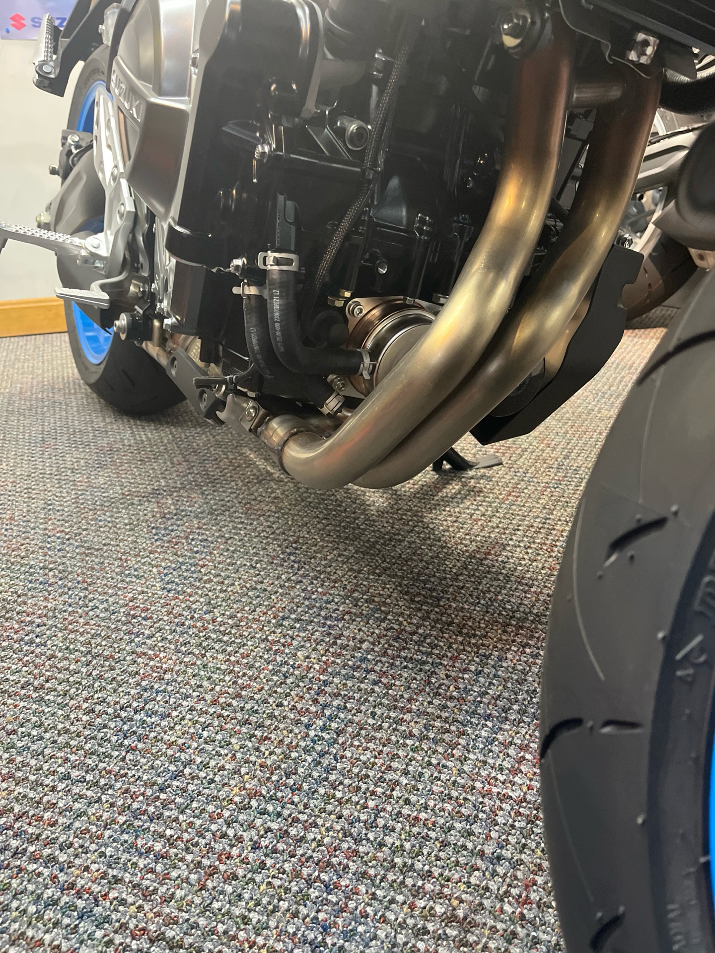 2024 Suzuki GSX-8S in West Bridgewater, Massachusetts - Photo 4