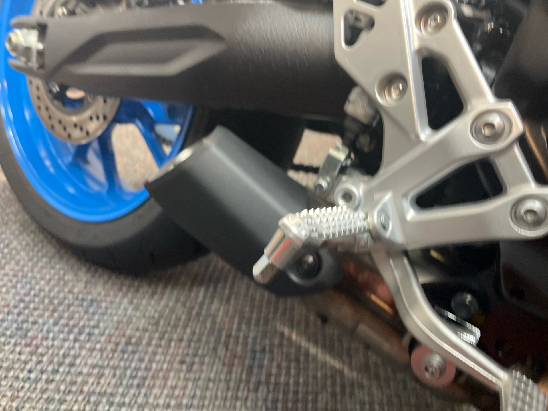 2024 Suzuki GSX-8S in West Bridgewater, Massachusetts - Photo 6