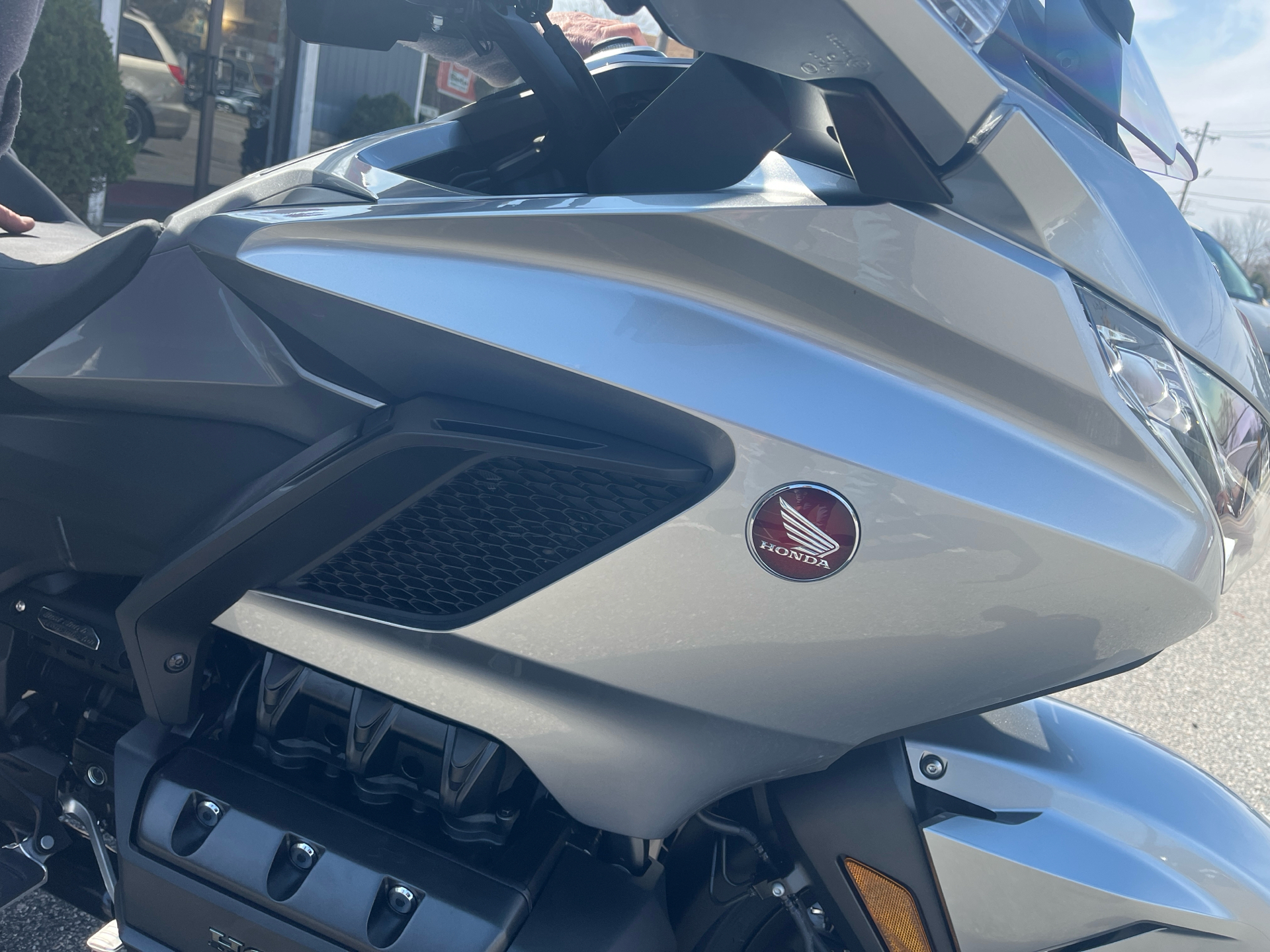 2025 Honda Gold Wing Tour Automatic DCT in West Bridgewater, Massachusetts - Photo 2