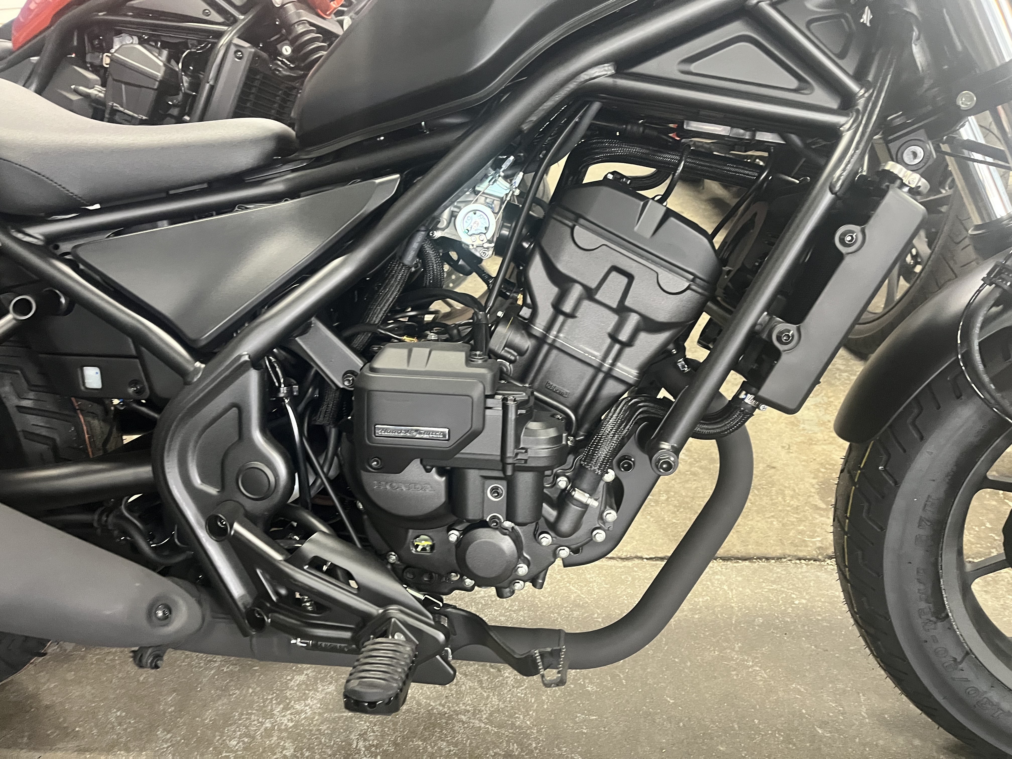 2026 Honda Rebel 300 E-Clutch in West Bridgewater, Massachusetts - Photo 2