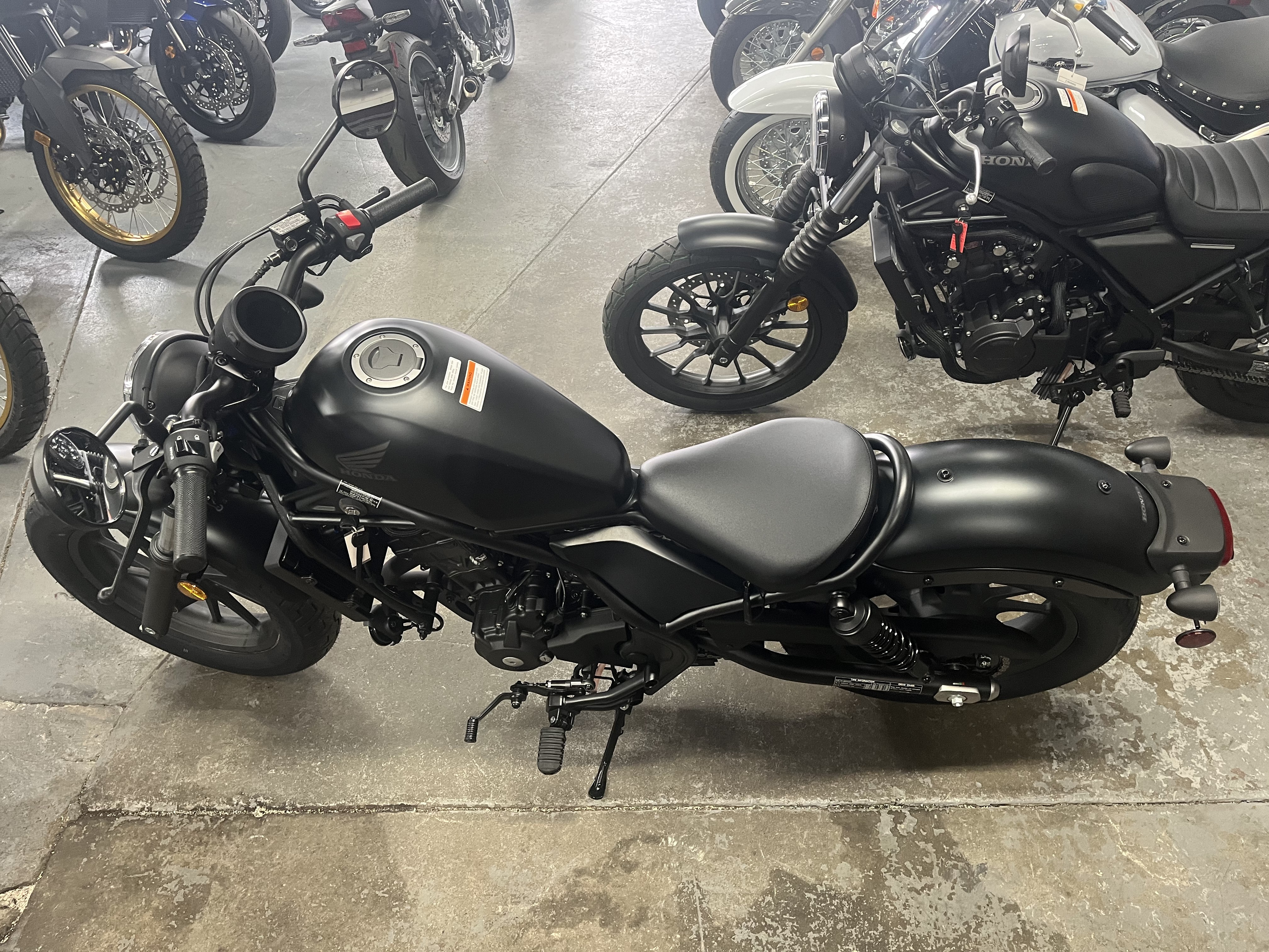 2026 Honda Rebel 300 E-Clutch in West Bridgewater, Massachusetts - Photo 6