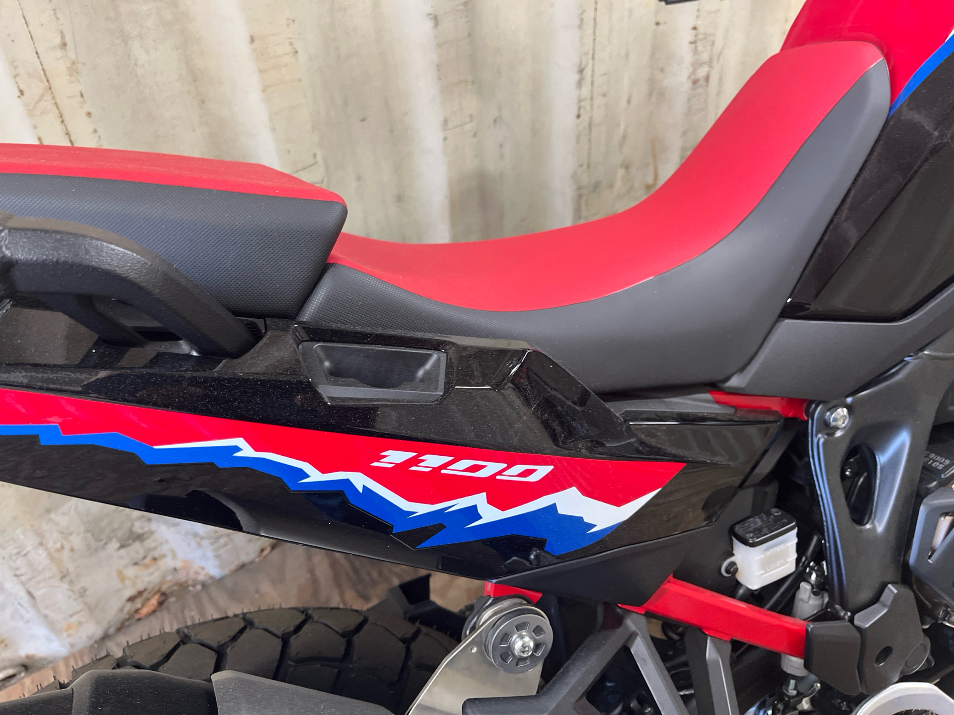 2024 Honda Africa Twin DCT in West Bridgewater, Massachusetts - Photo 3