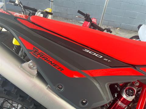 2025 Beta 300 Xtrainer in West Bridgewater, Massachusetts - Photo 3