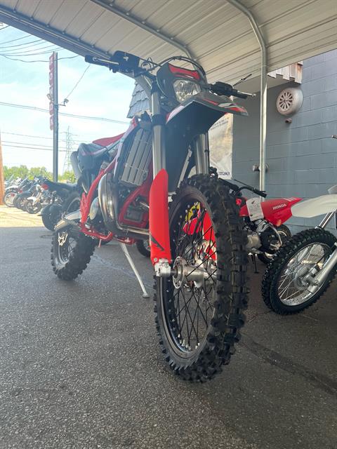 2025 Beta 300 Xtrainer in West Bridgewater, Massachusetts - Photo 7