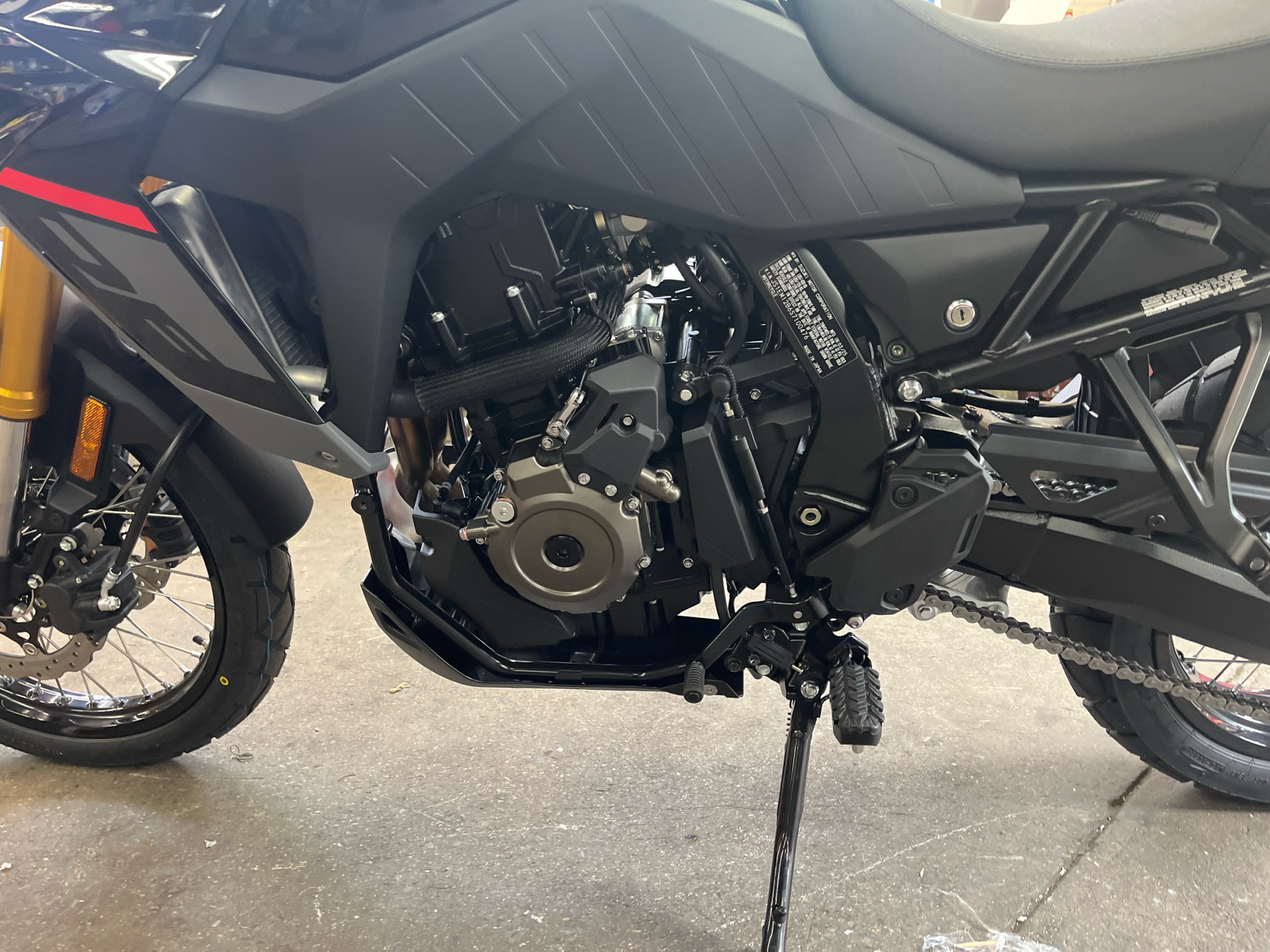 2025 Suzuki V-Strom 800DE in West Bridgewater, Massachusetts - Photo 9