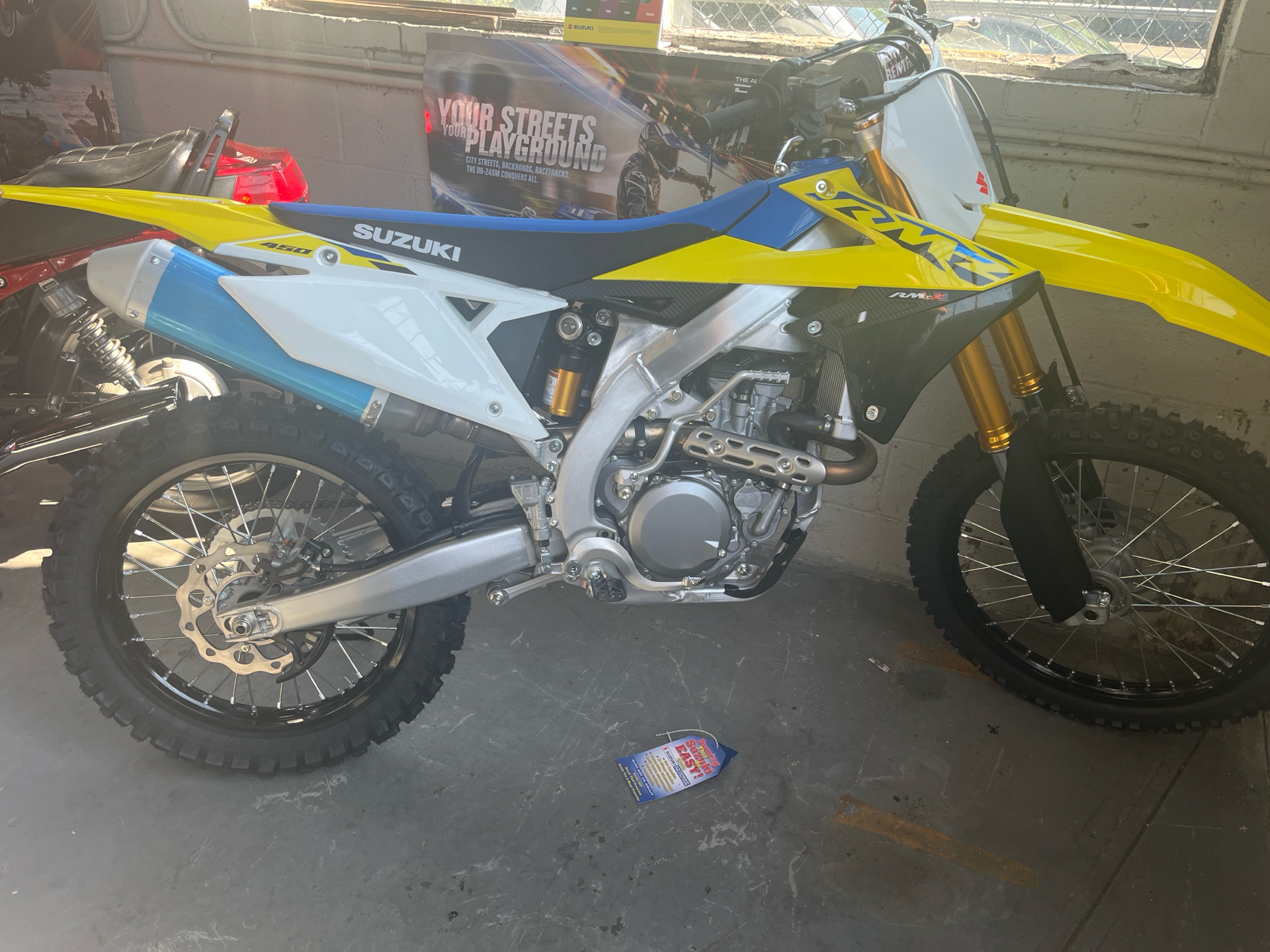 2025 Suzuki RM-Z450 in West Bridgewater, Massachusetts - Photo 1