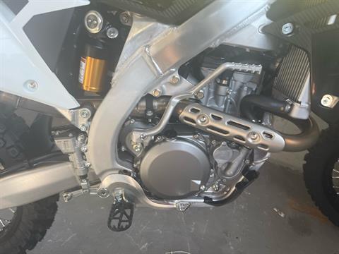 2025 Suzuki RM-Z450 in West Bridgewater, Massachusetts - Photo 4