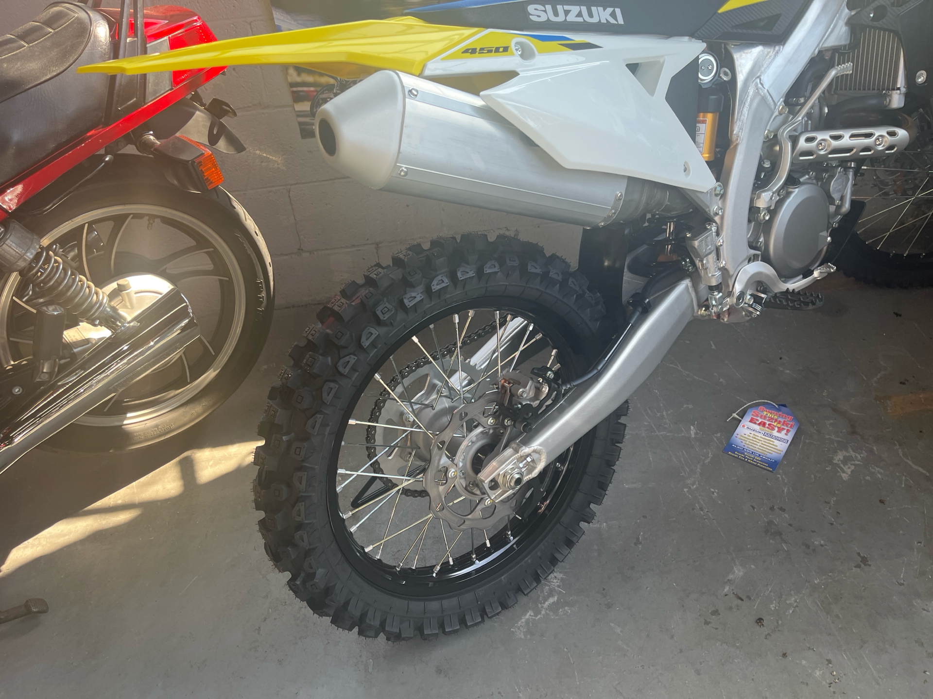 2025 Suzuki RM-Z450 in West Bridgewater, Massachusetts - Photo 6