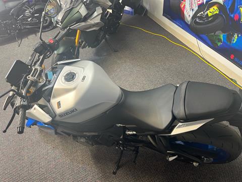 2025 Suzuki GSX-S1000 in West Bridgewater, Massachusetts - Photo 10