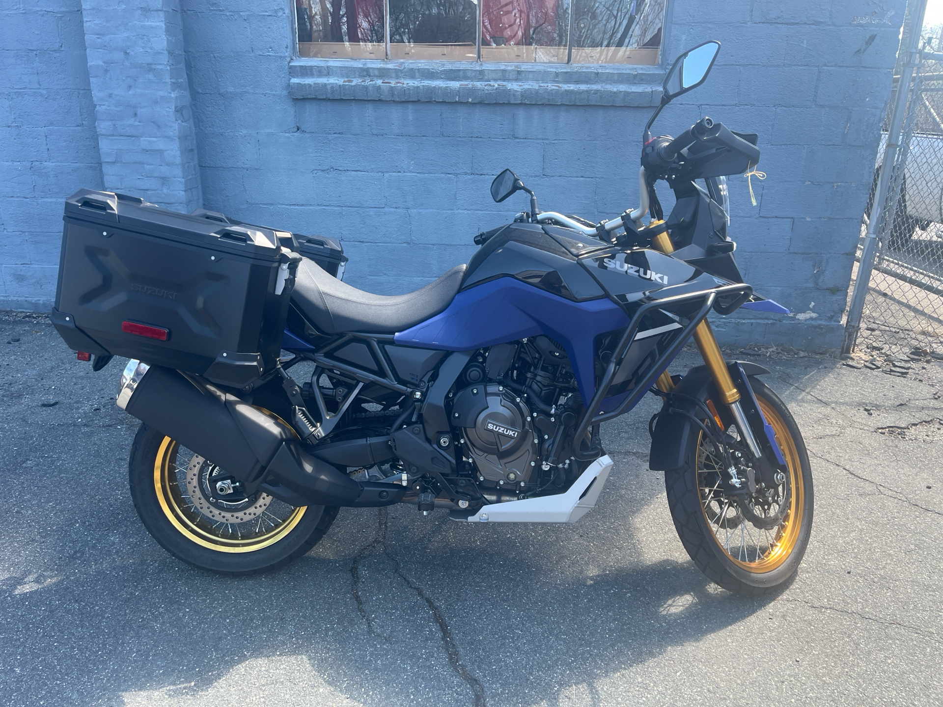 2023 Suzuki V-Strom 800DE Adventure in West Bridgewater, Massachusetts - Photo 1