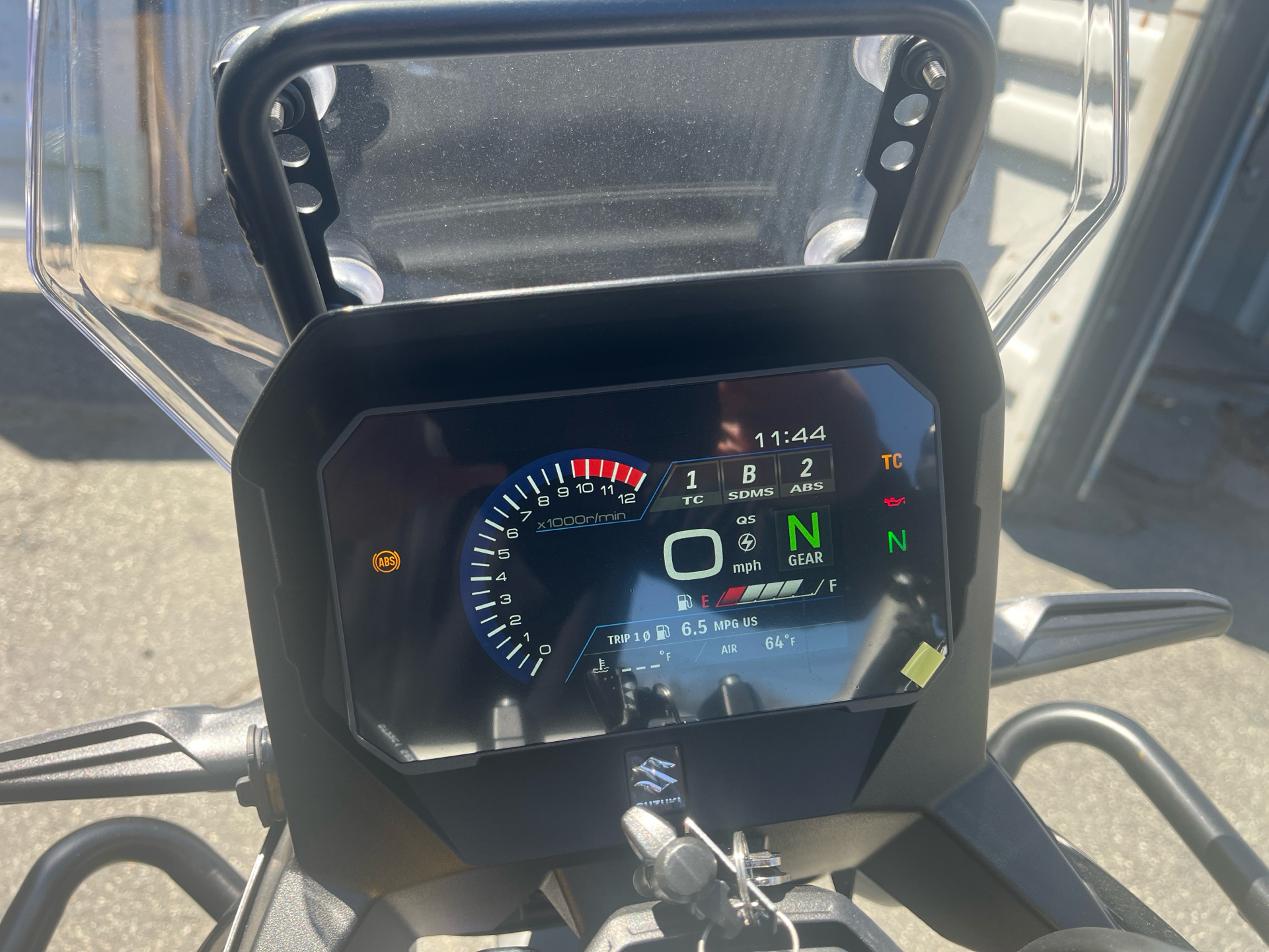 2023 Suzuki V-Strom 800DE Adventure in West Bridgewater, Massachusetts - Photo 5