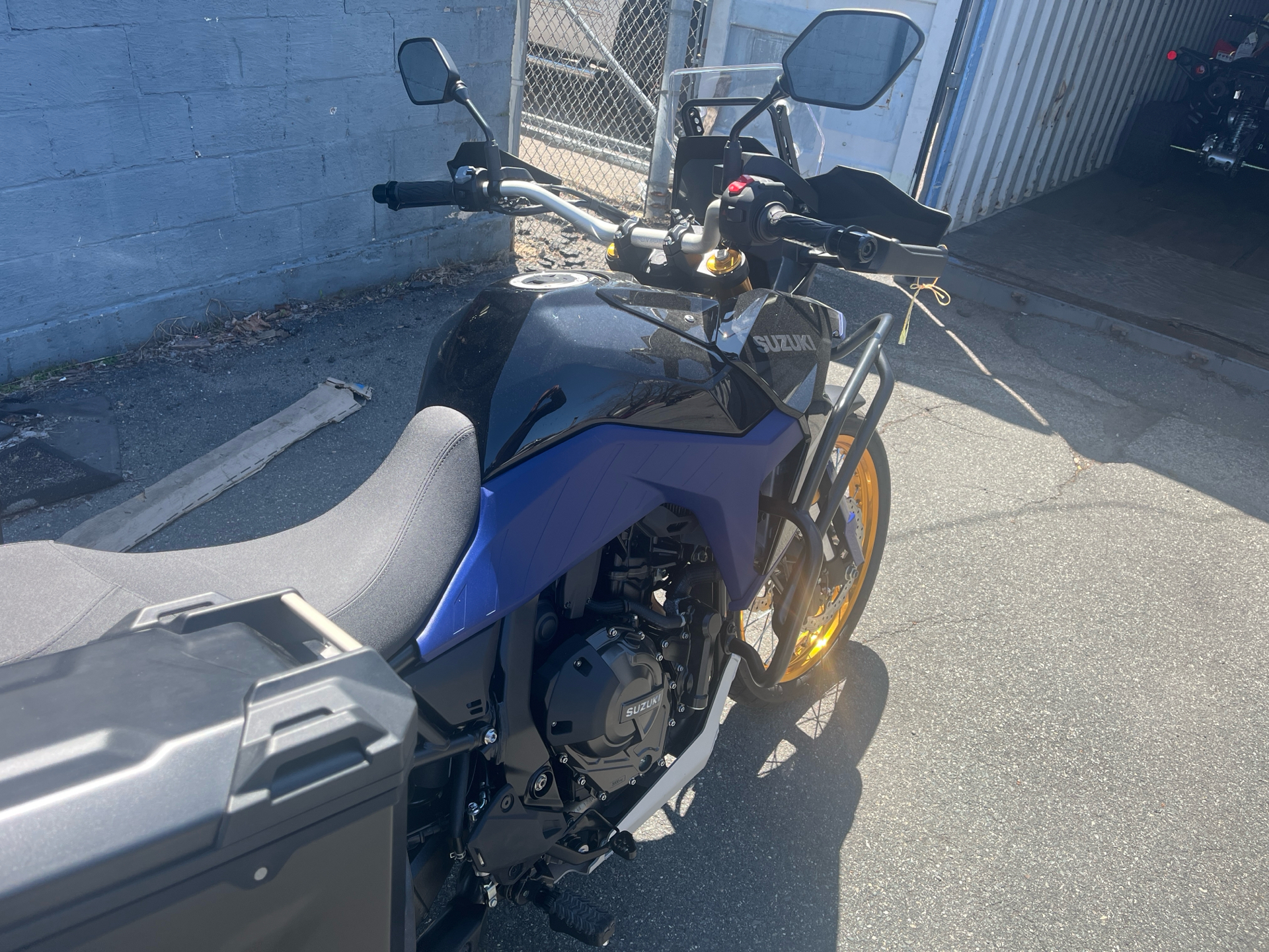 2023 Suzuki V-Strom 800DE Adventure in West Bridgewater, Massachusetts - Photo 9