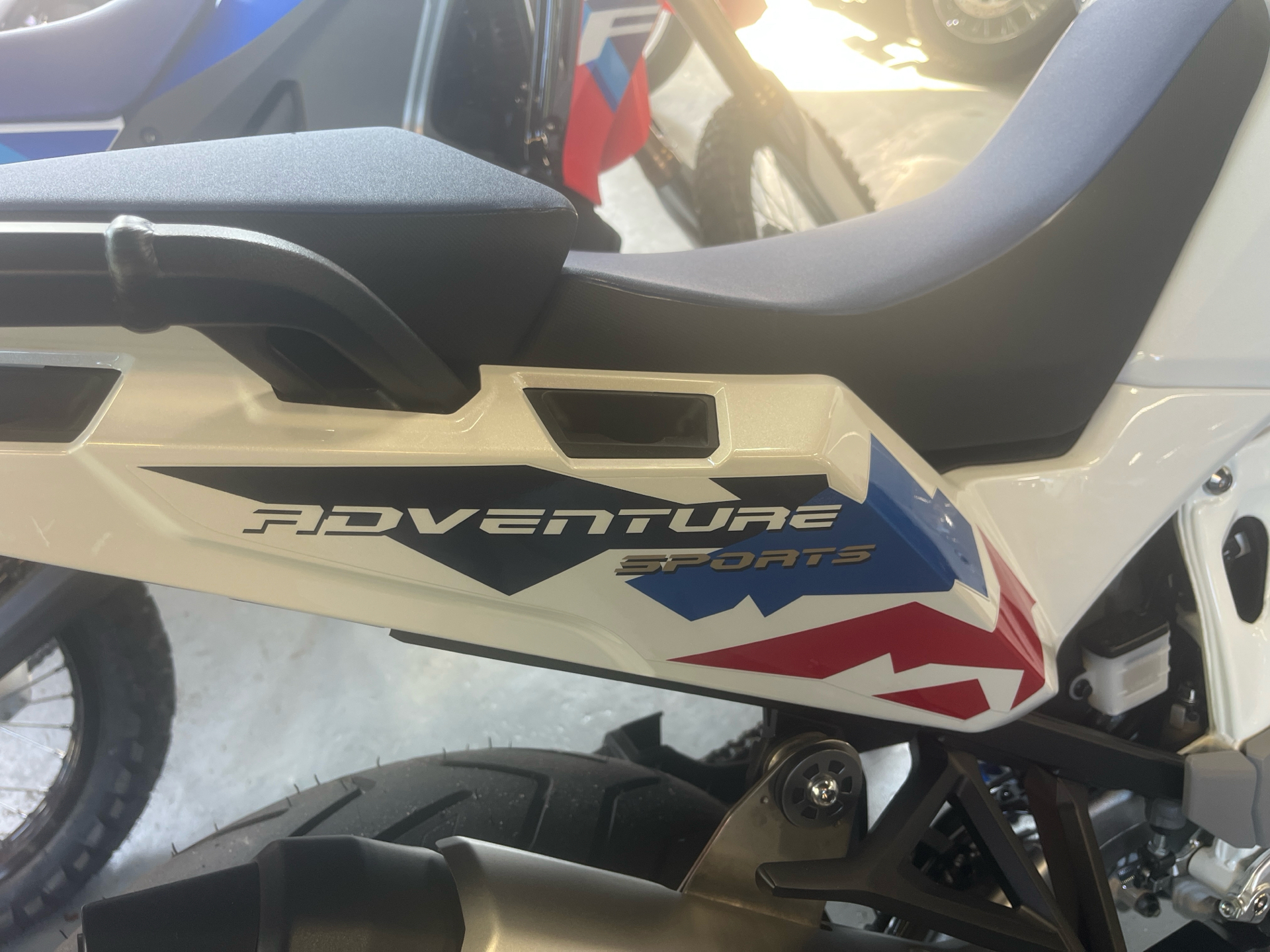 2024 Honda Africa Twin Adventure Sports ES DCT in West Bridgewater, Massachusetts - Photo 3