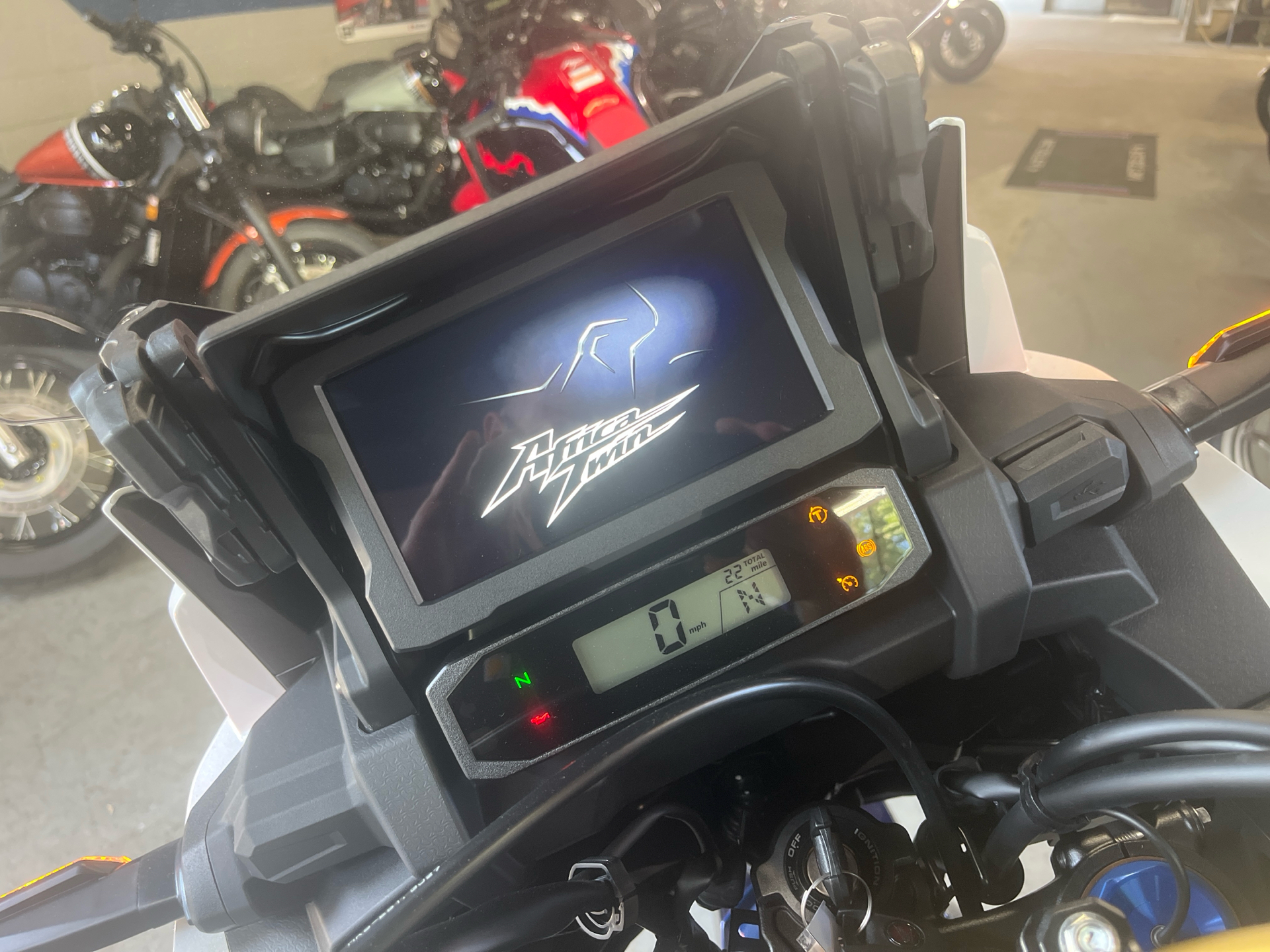 2024 Honda Africa Twin Adventure Sports ES DCT in West Bridgewater, Massachusetts - Photo 9