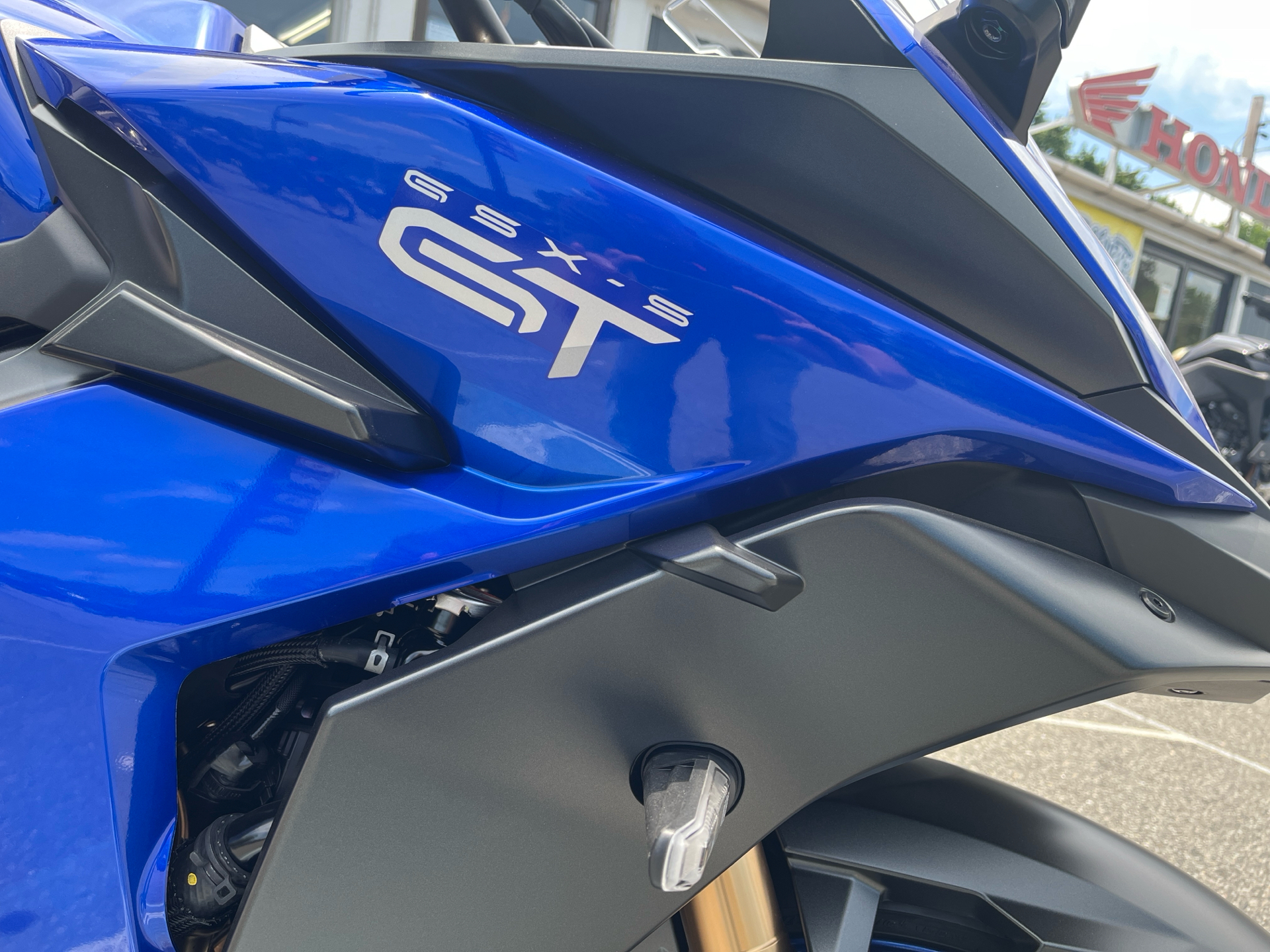 2025 Suzuki GSX-S1000GT+ in West Bridgewater, Massachusetts - Photo 2
