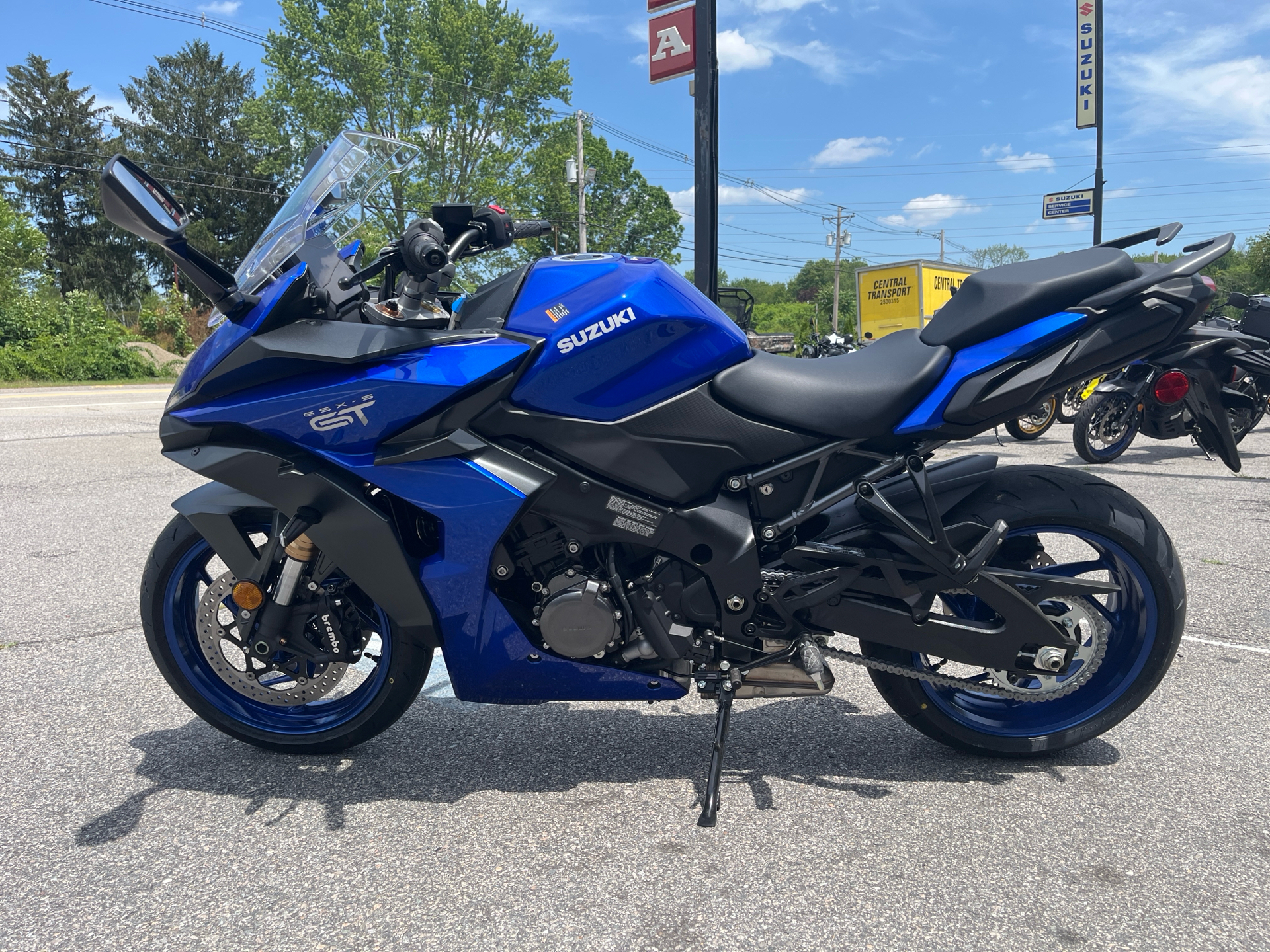 2025 Suzuki GSX-S1000GT+ in West Bridgewater, Massachusetts - Photo 10