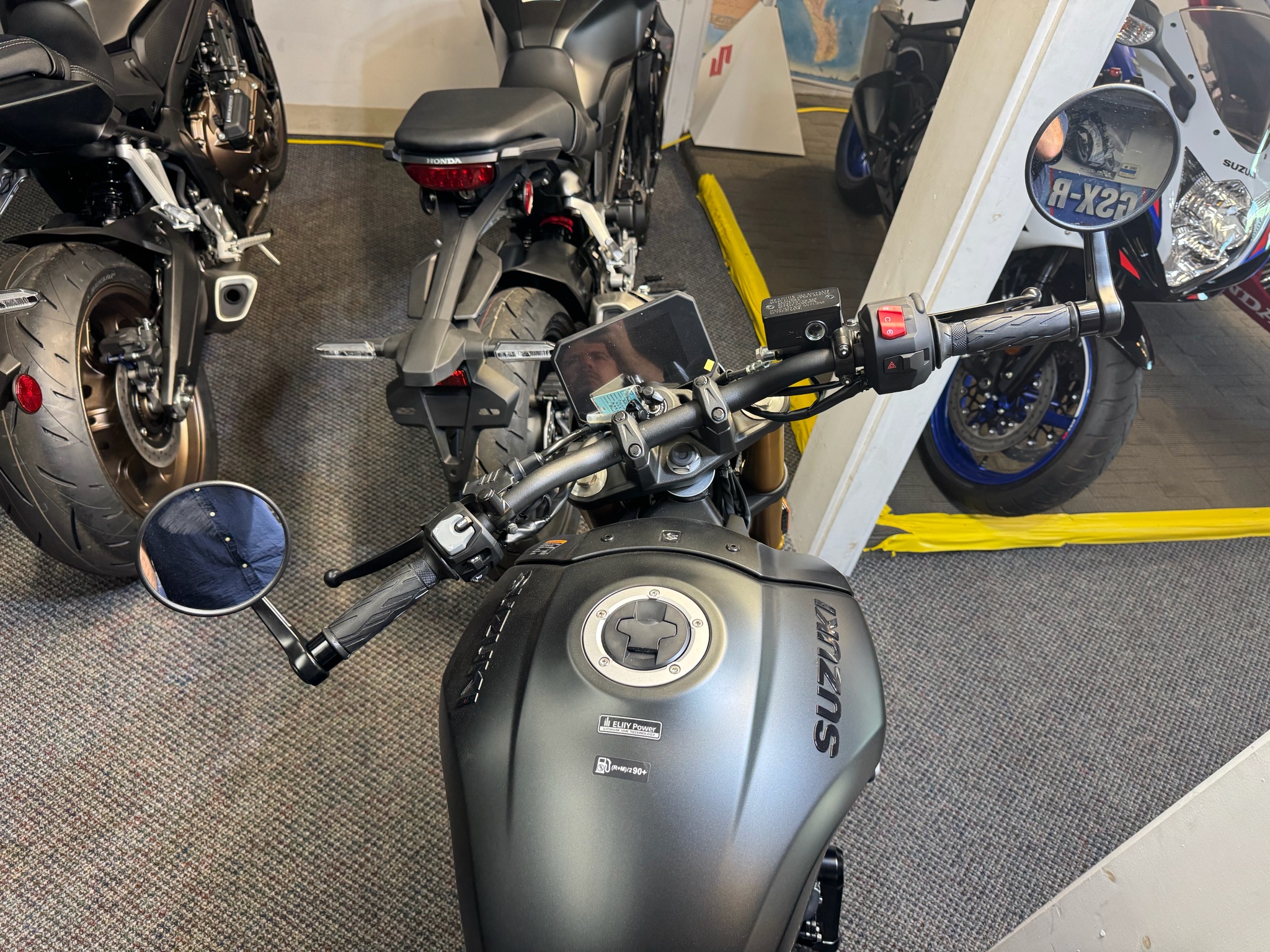2026 Suzuki GSX-8T 7