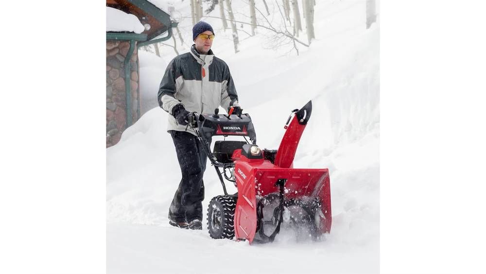 Honda HSS724AAW in West Bridgewater, Massachusetts - Photo 3