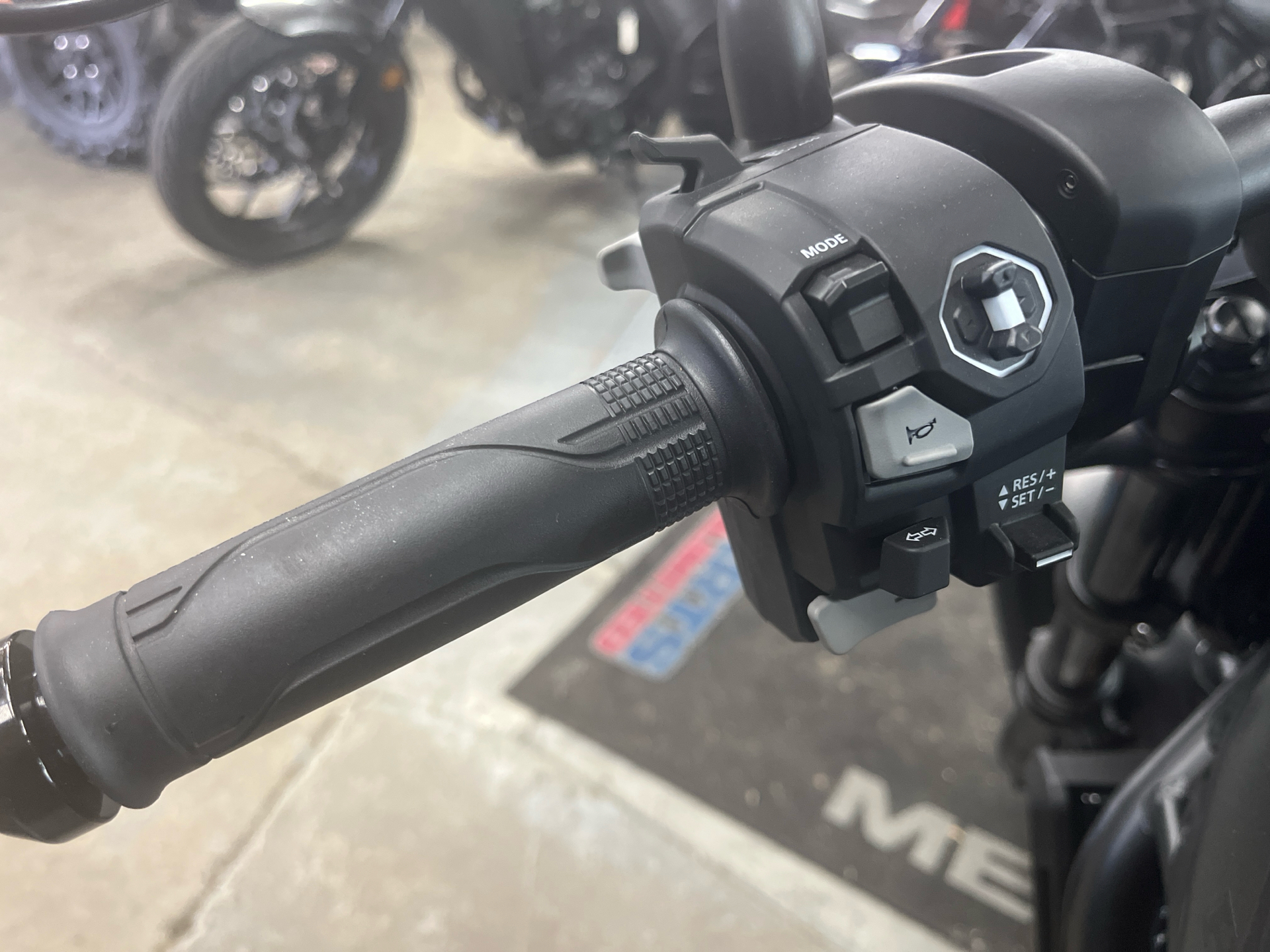 2025 Honda Rebel 1100 DCT in West Bridgewater, Massachusetts - Photo 6