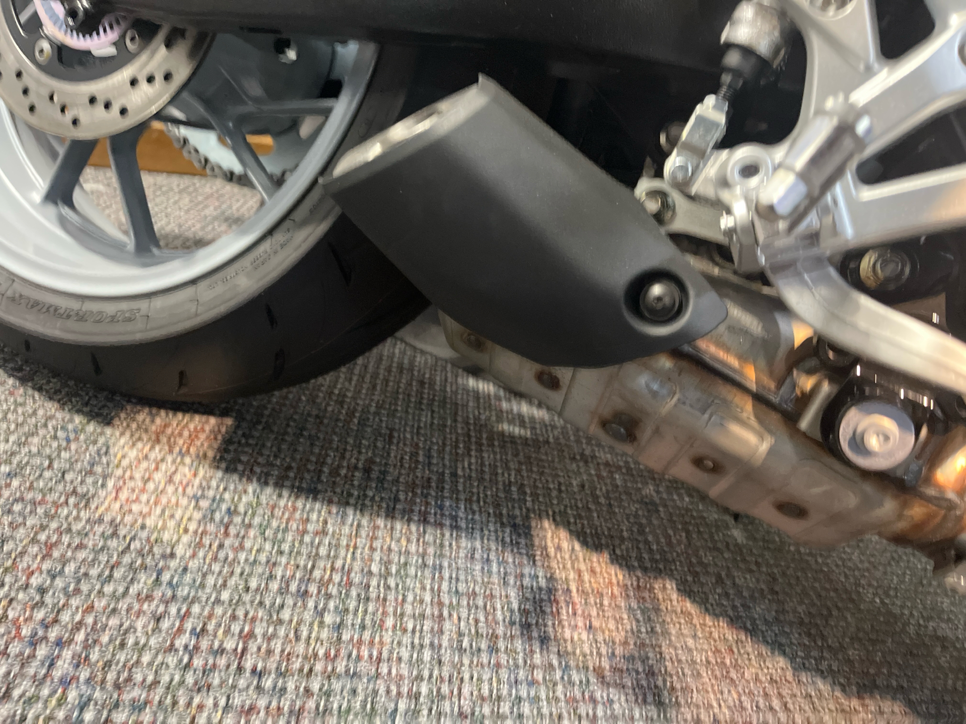 2024 Suzuki GSX-8S in West Bridgewater, Massachusetts - Photo 5