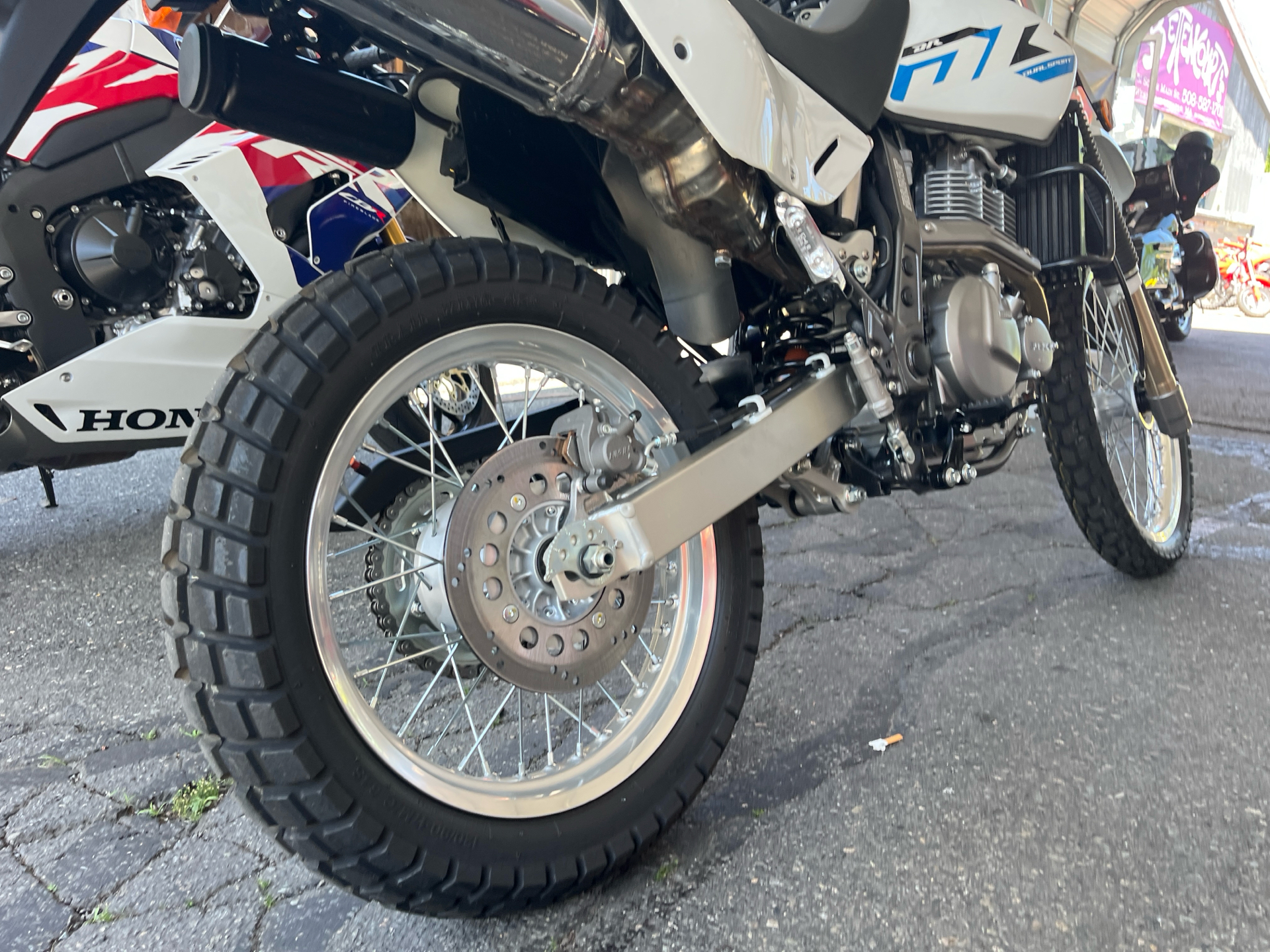 2025 Suzuki DR650S in West Bridgewater, Massachusetts - Photo 7