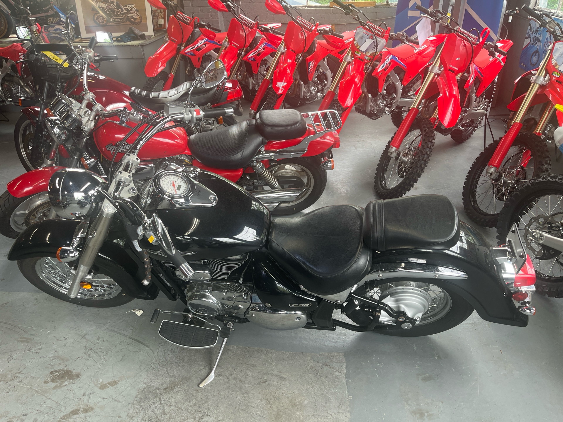 2006 Suzuki Boulevard C50 in West Bridgewater, Massachusetts - Photo 7