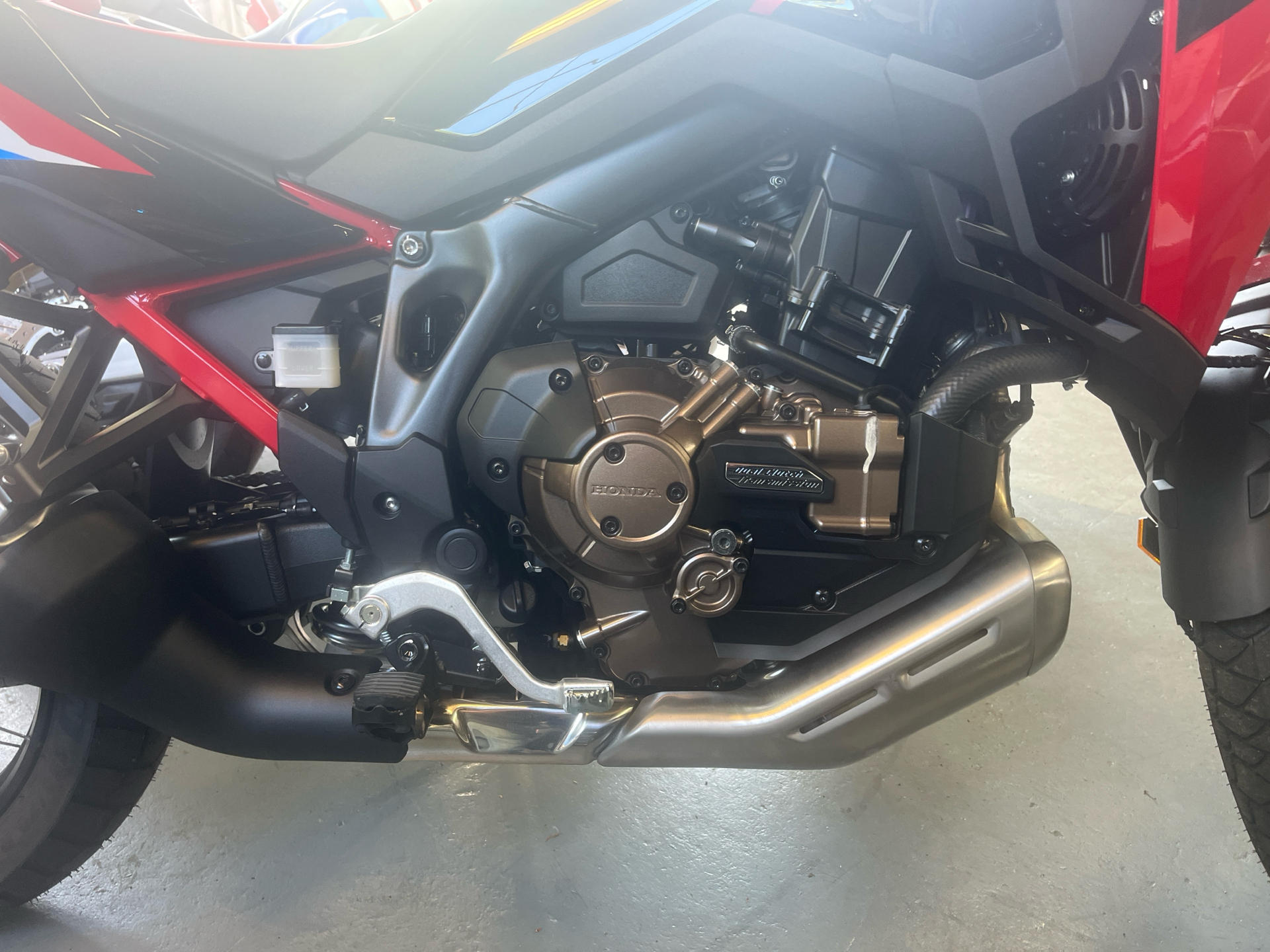 2024 Honda Africa Twin in West Bridgewater, Massachusetts - Photo 5