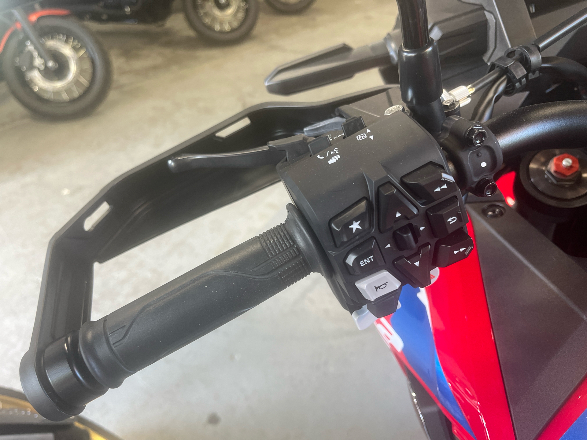 2024 Honda Africa Twin in West Bridgewater, Massachusetts - Photo 8