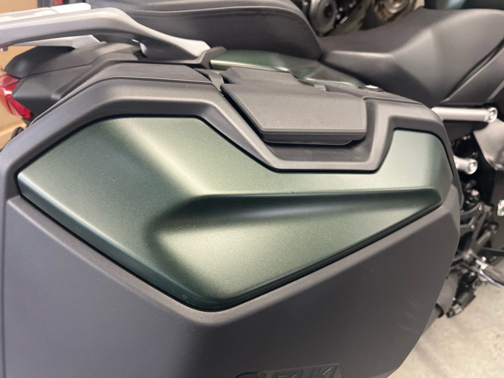 2024 Suzuki GSX-S1000GX+ in West Bridgewater, Massachusetts - Photo 5