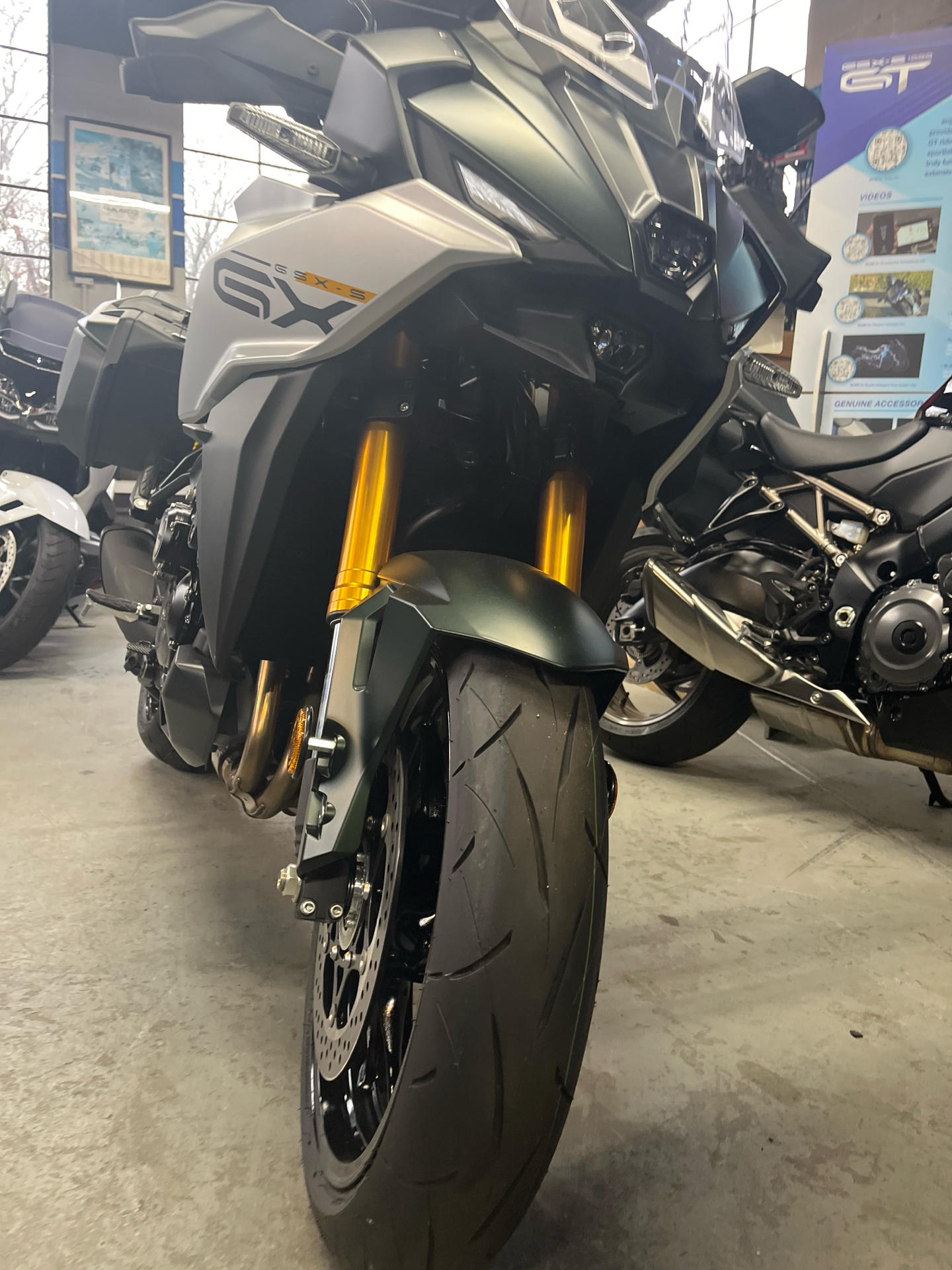 2024 Suzuki GSX-S1000GX+ in West Bridgewater, Massachusetts - Photo 9