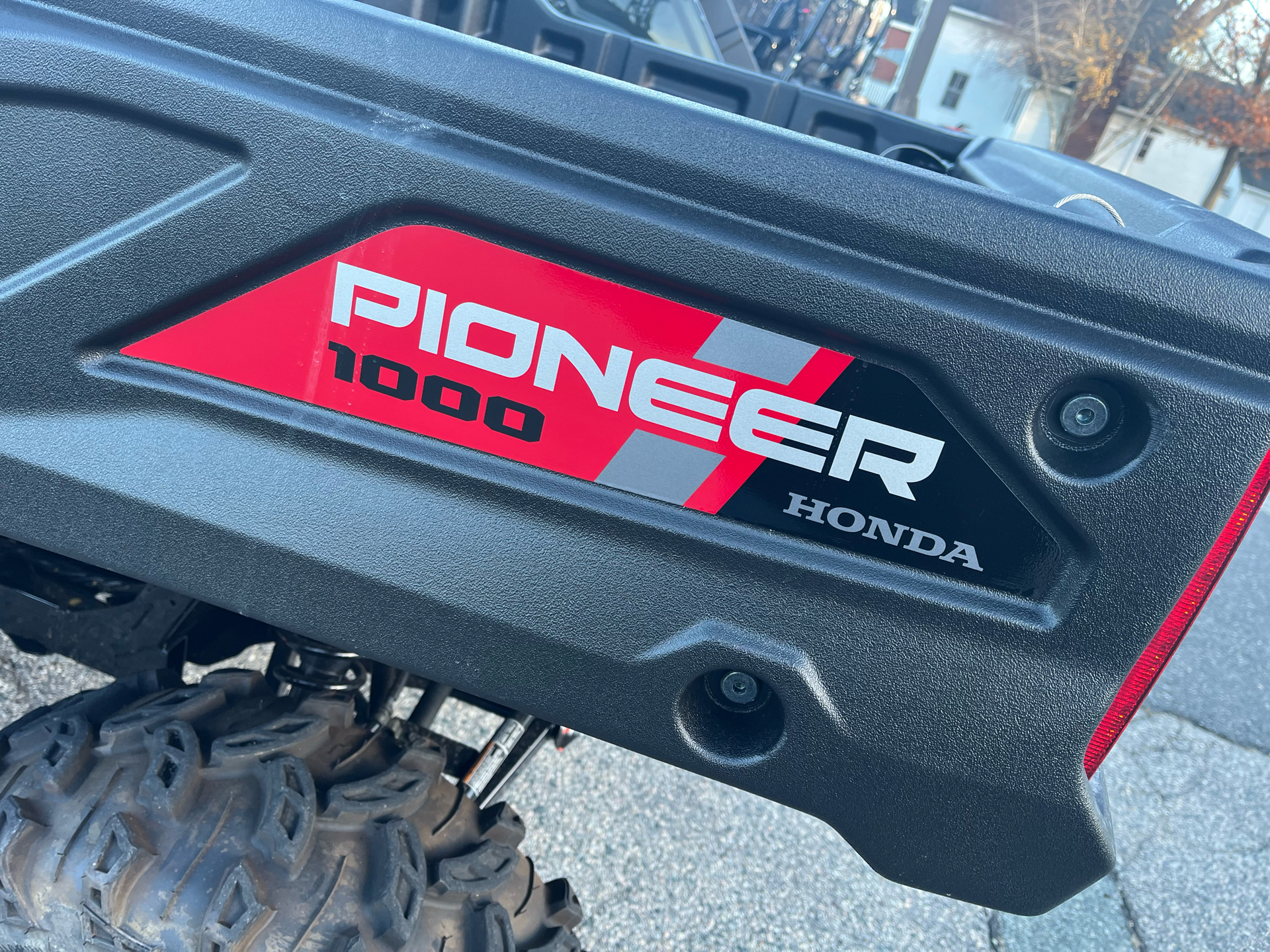 2025 Honda Pioneer 1000 in West Bridgewater, Massachusetts - Photo 4