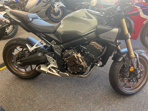 2025 Honda CB650R E-Clutch in West Bridgewater, Massachusetts - Photo 1
