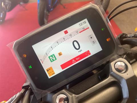 2025 Honda CB650R E-Clutch in West Bridgewater, Massachusetts - Photo 10