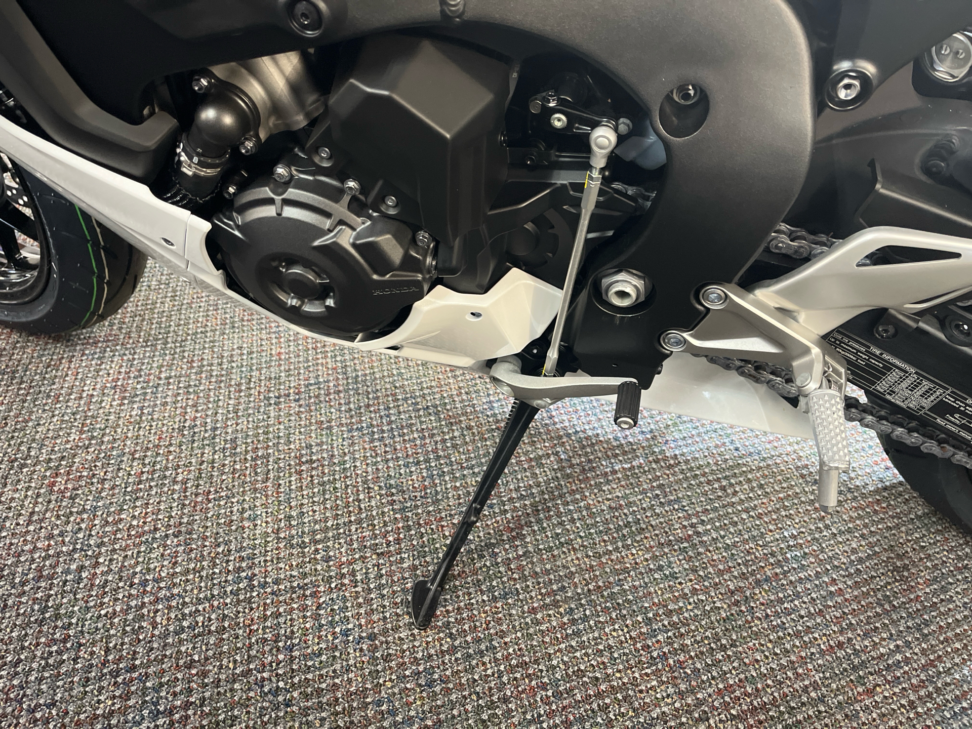 2025 Honda CBR1000RR ABS in West Bridgewater, Massachusetts - Photo 10