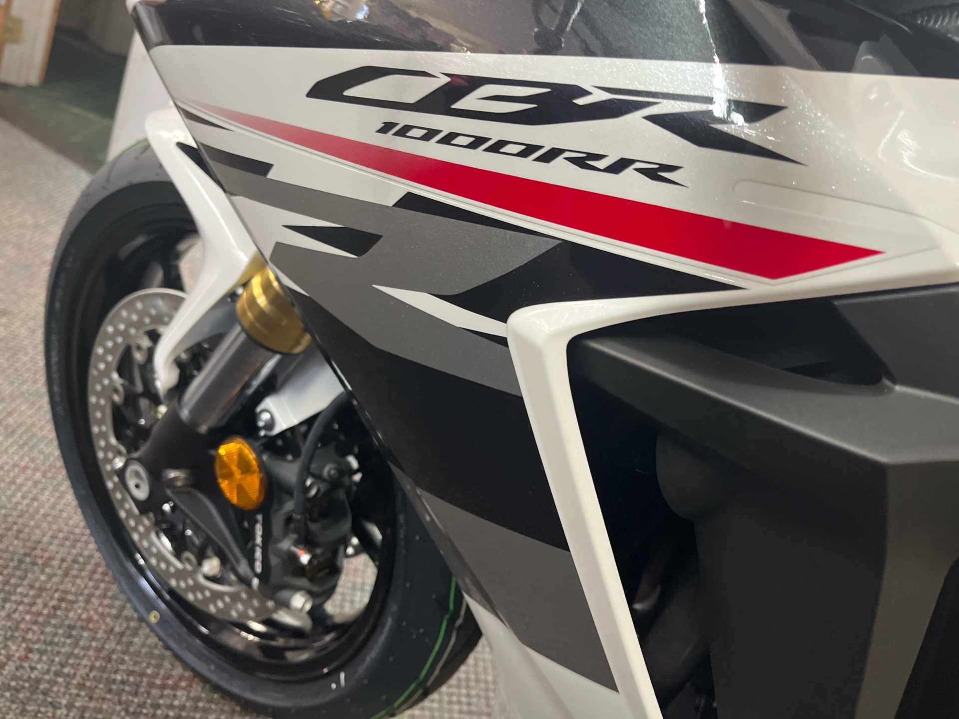 2025 Honda CBR1000RR ABS in West Bridgewater, Massachusetts - Photo 11