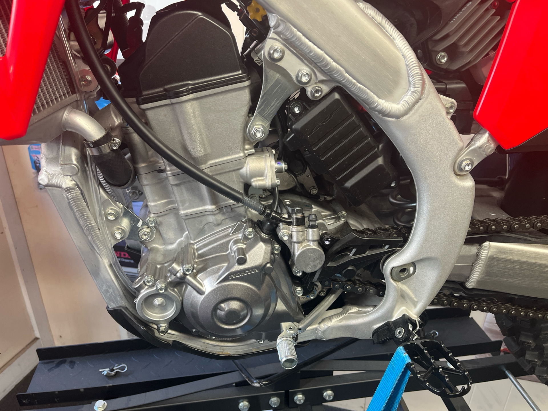 2023 Honda CRF450R in West Bridgewater, Massachusetts - Photo 4