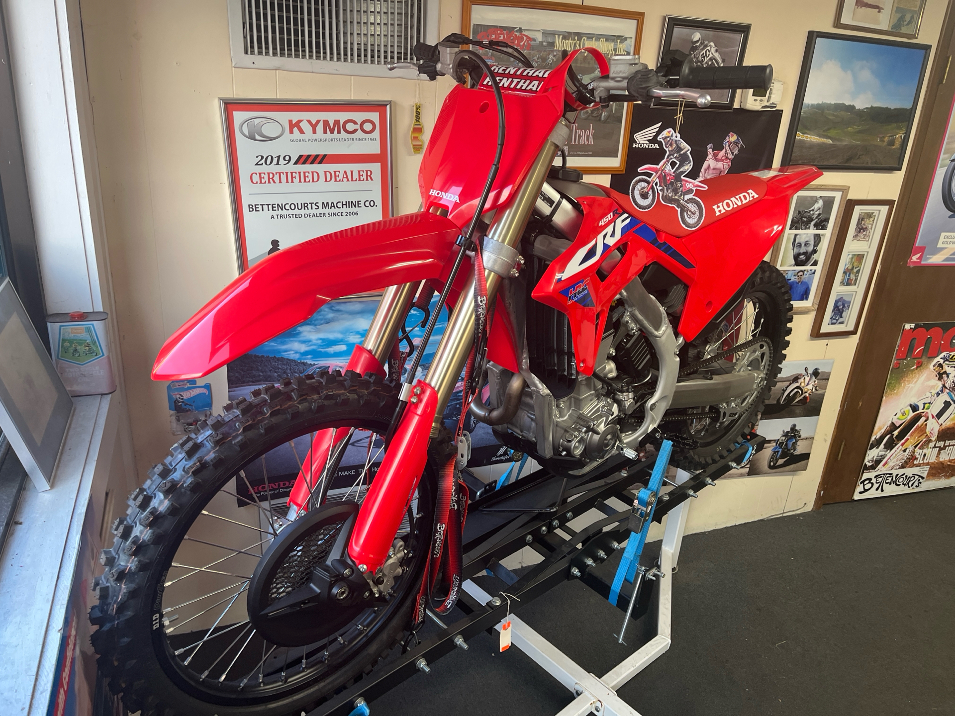 2023 Honda CRF450R in West Bridgewater, Massachusetts - Photo 8