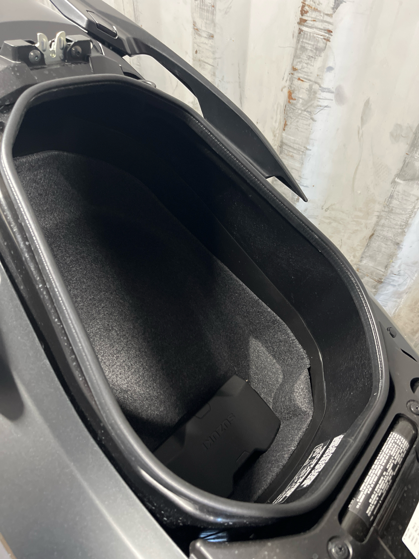 2025 Suzuki Burgman 400 in West Bridgewater, Massachusetts - Photo 6