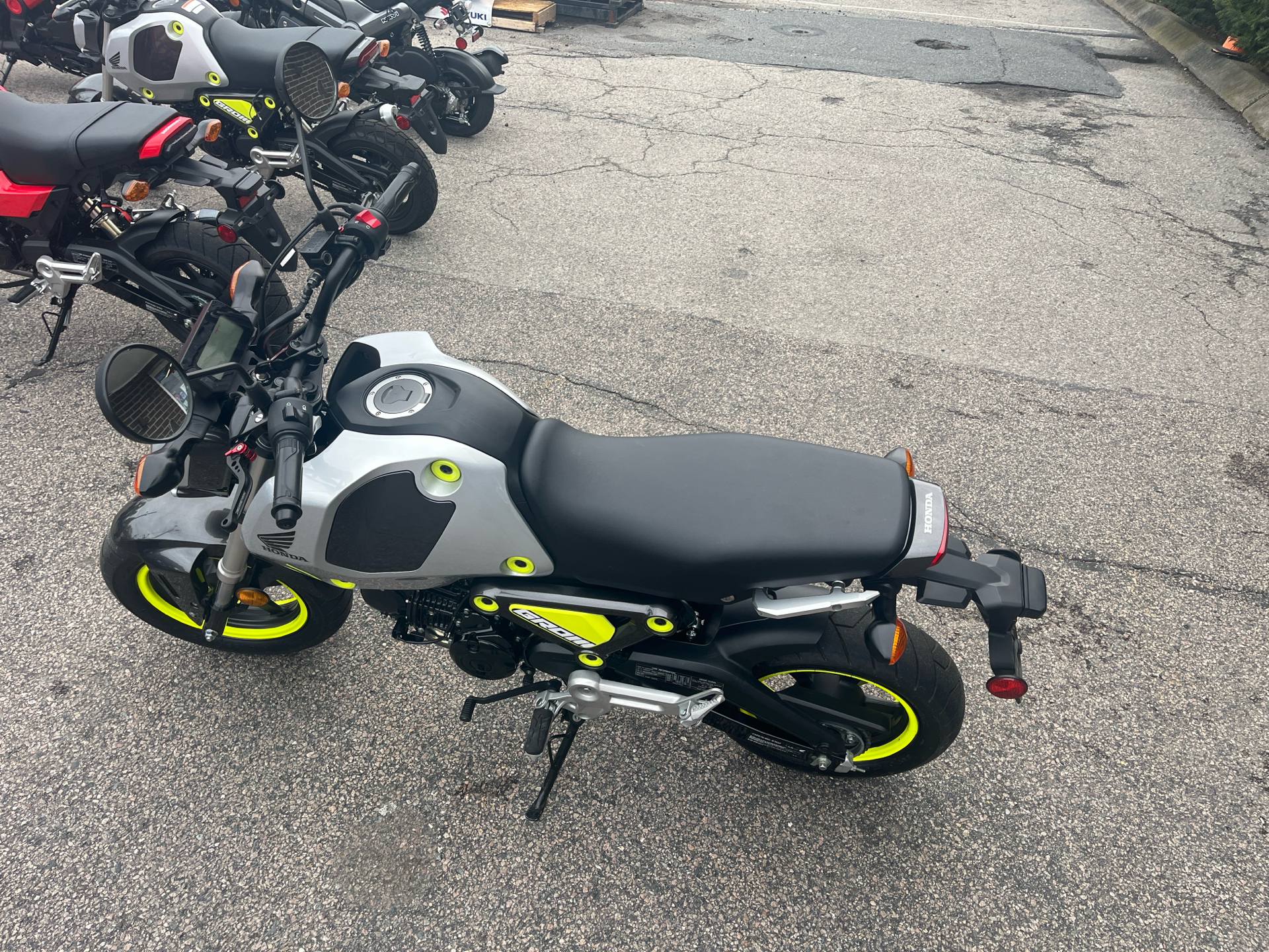 2023 Honda Grom in West Bridgewater, Massachusetts - Photo 6