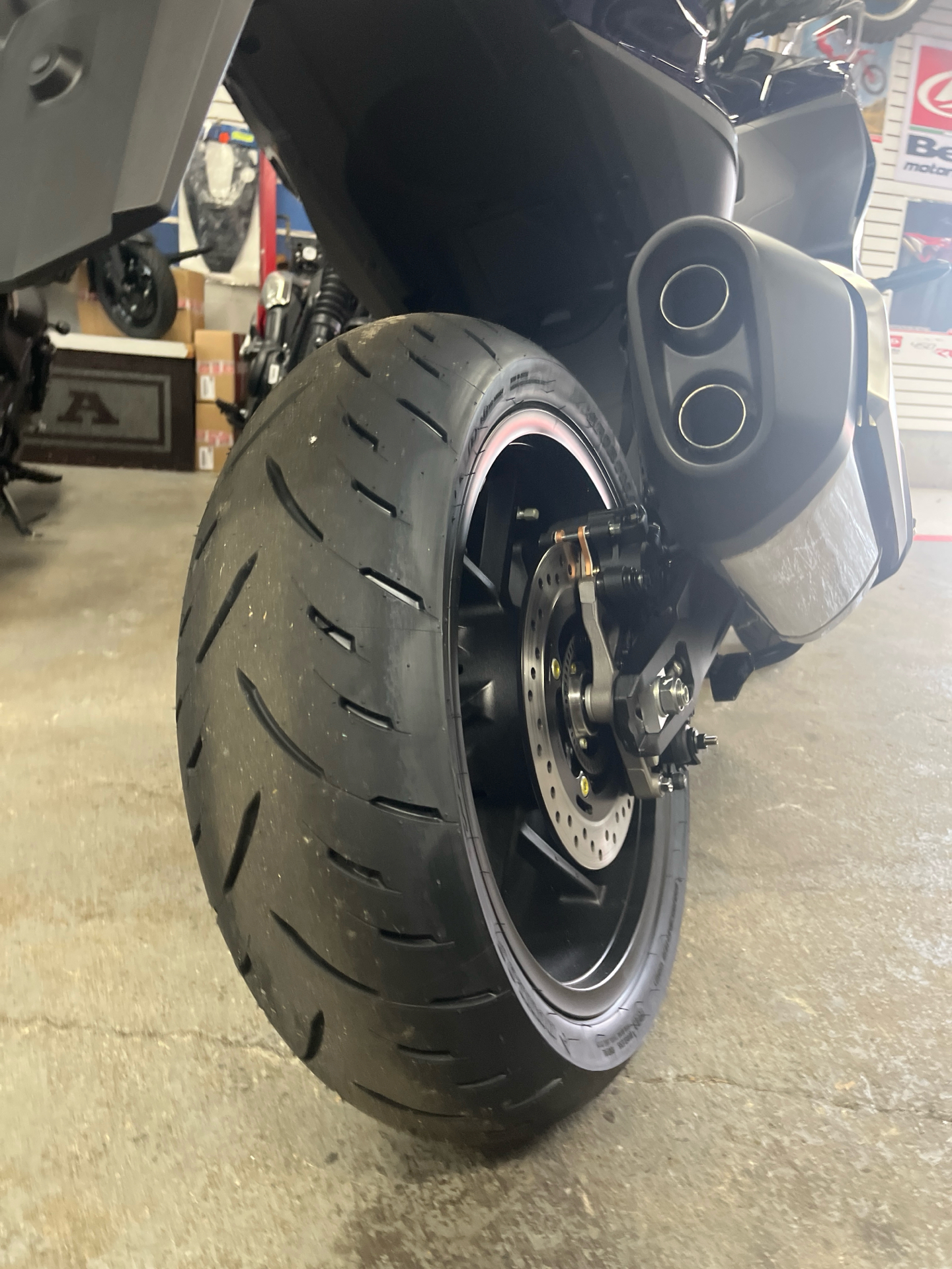 2025 Honda NT1100 DCT in West Bridgewater, Massachusetts - Photo 6