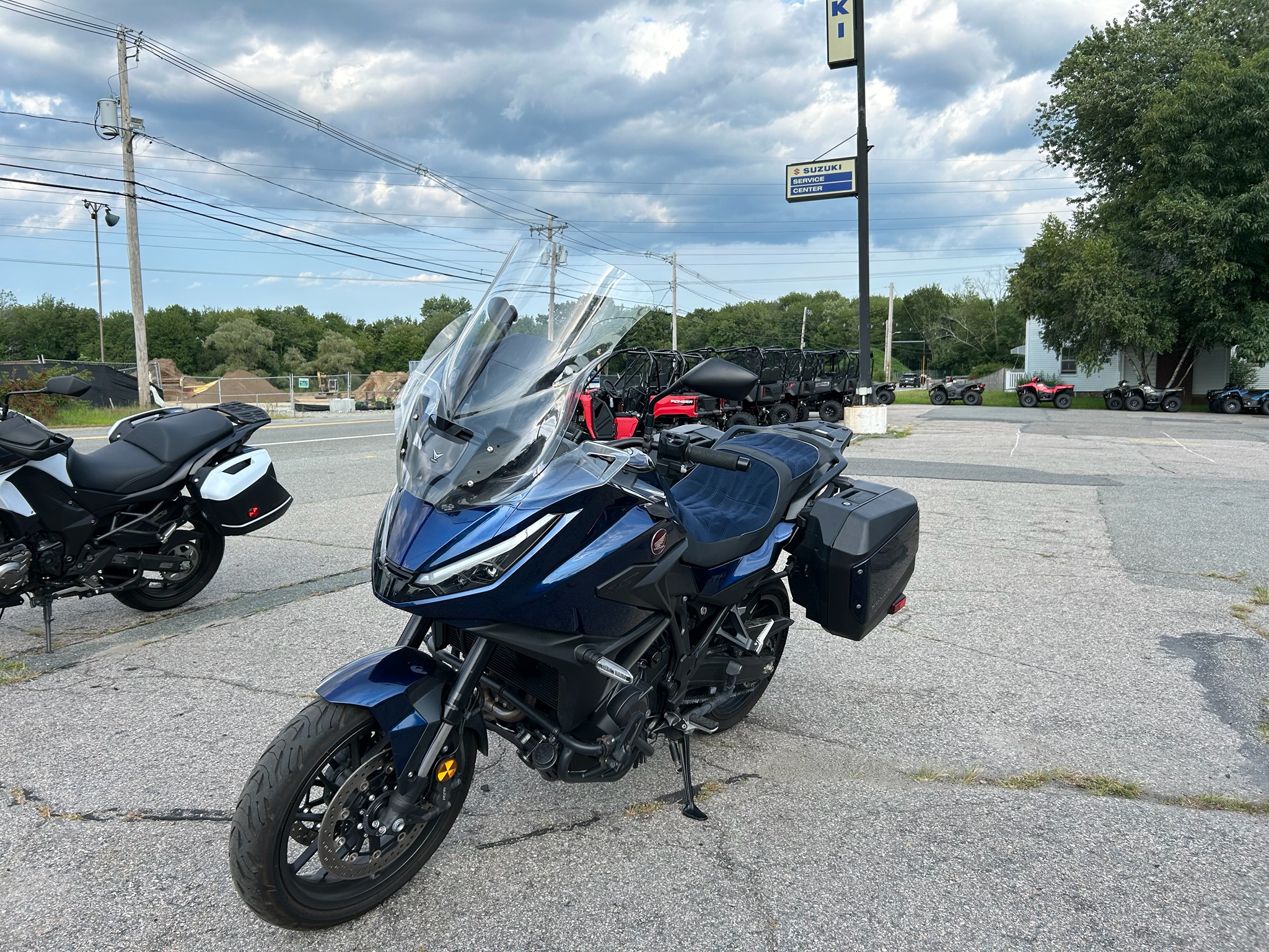 2025 NT1100 DCT