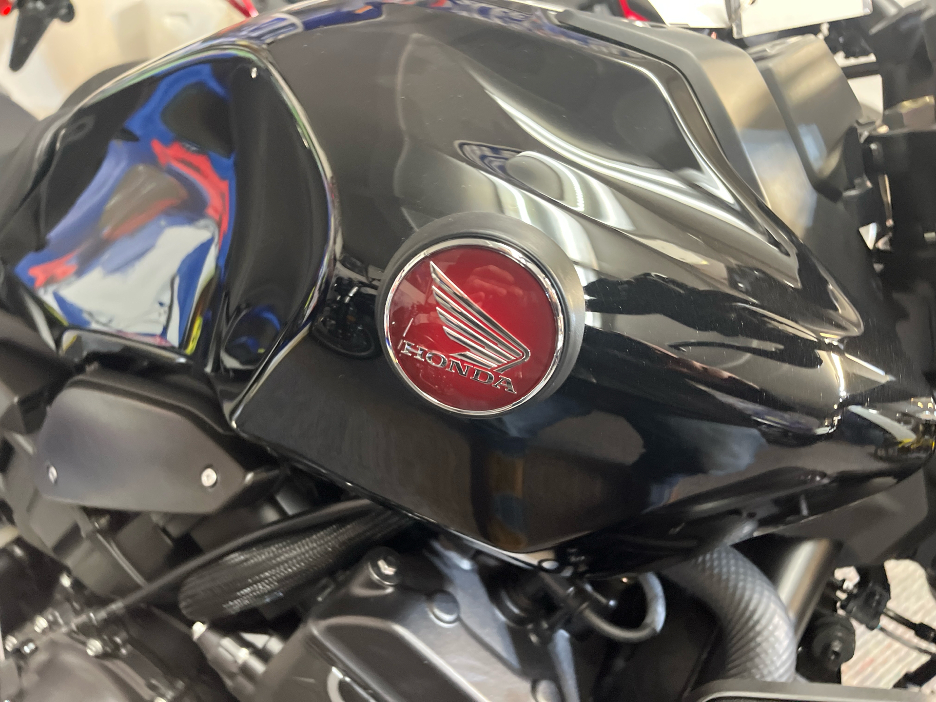 2024 Honda CB1000R Black Edition in West Bridgewater, Massachusetts - Photo 2