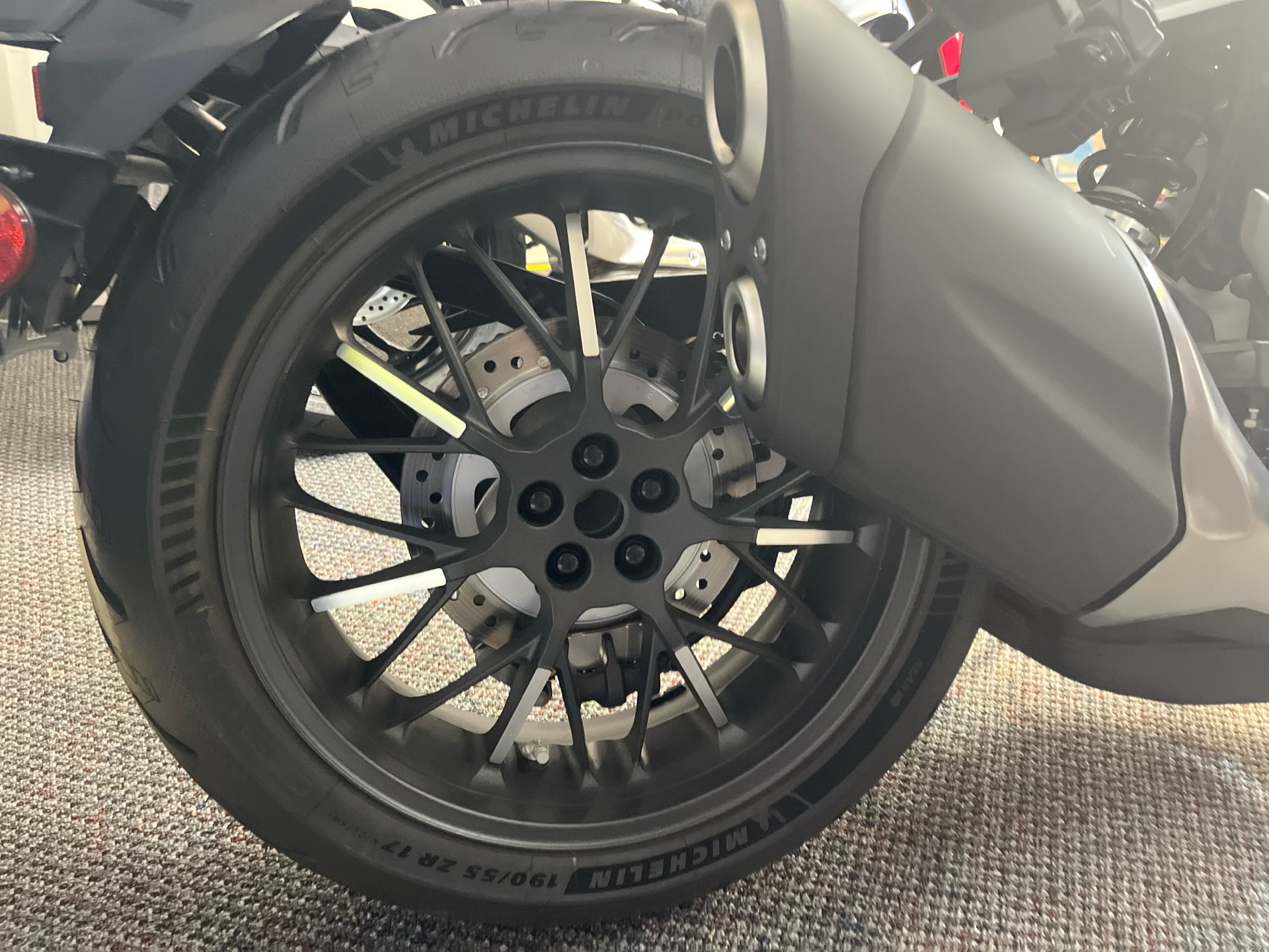 2024 Honda CB1000R Black Edition in West Bridgewater, Massachusetts - Photo 6