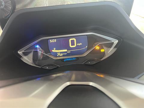 2025 Honda PCX in West Bridgewater, Massachusetts - Photo 7