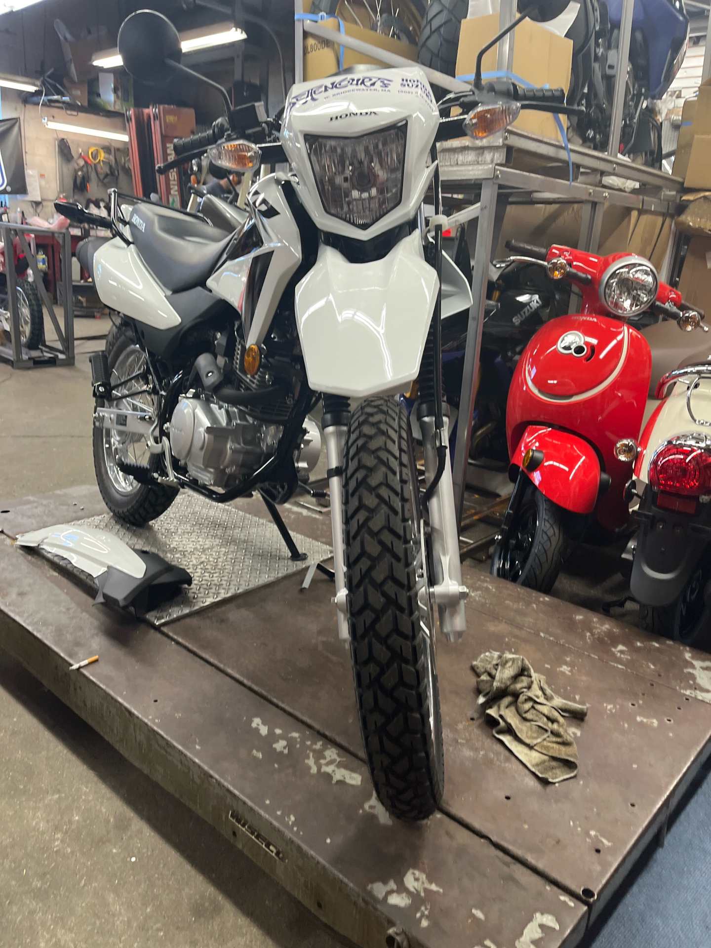 2024 Honda XR150L in West Bridgewater, Massachusetts - Photo 3