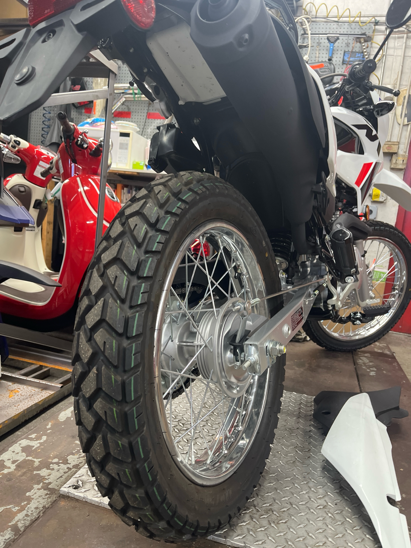 2024 Honda XR150L in West Bridgewater, Massachusetts - Photo 4