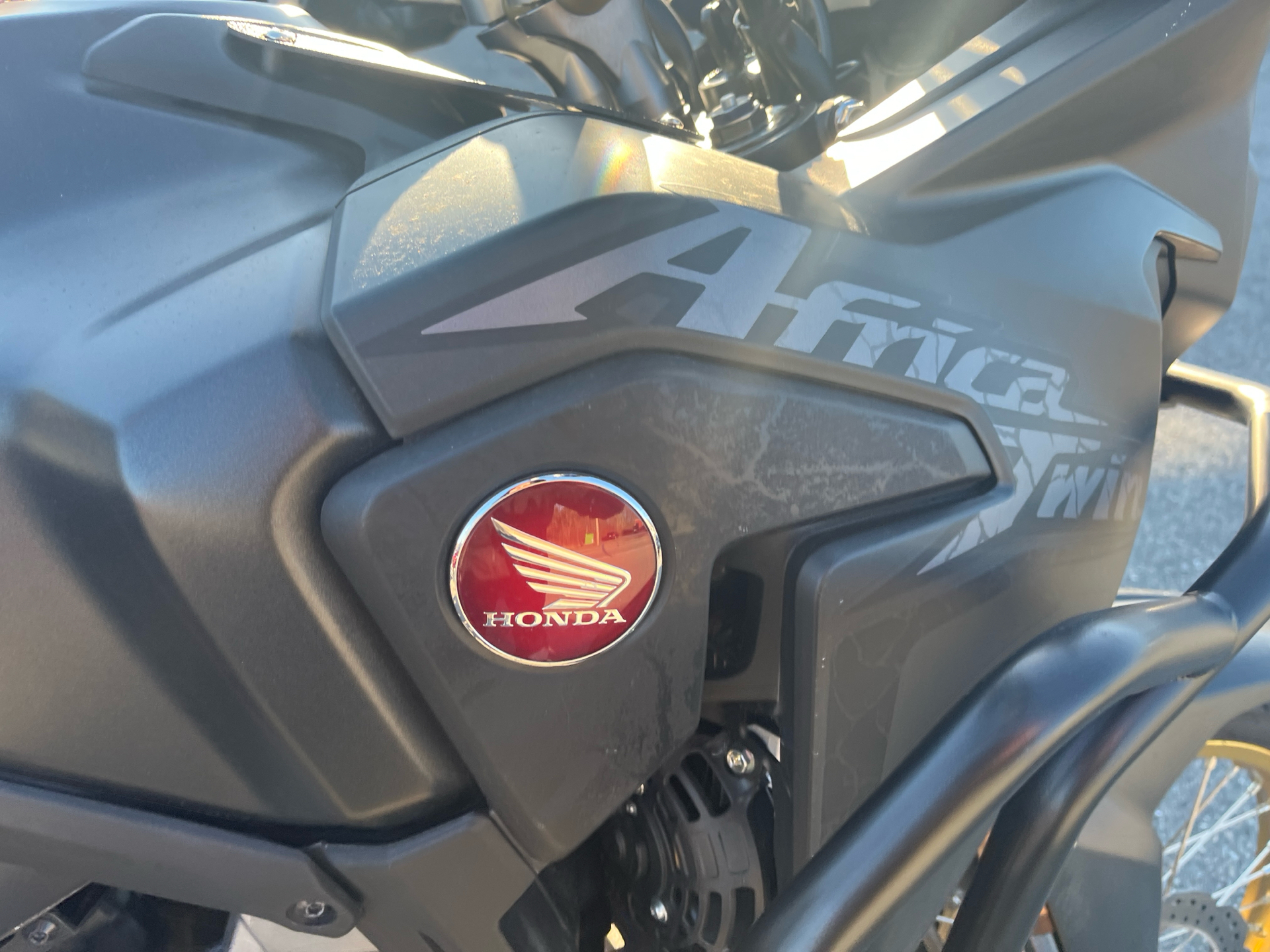 2019 Honda Africa Twin DCT in West Bridgewater, Massachusetts - Photo 2