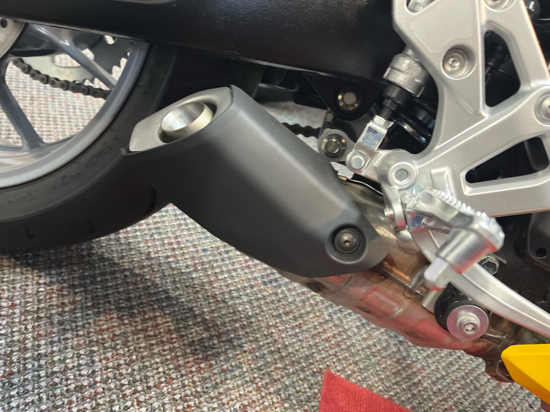 2024 Suzuki GSX-8R in West Bridgewater, Massachusetts - Photo 3