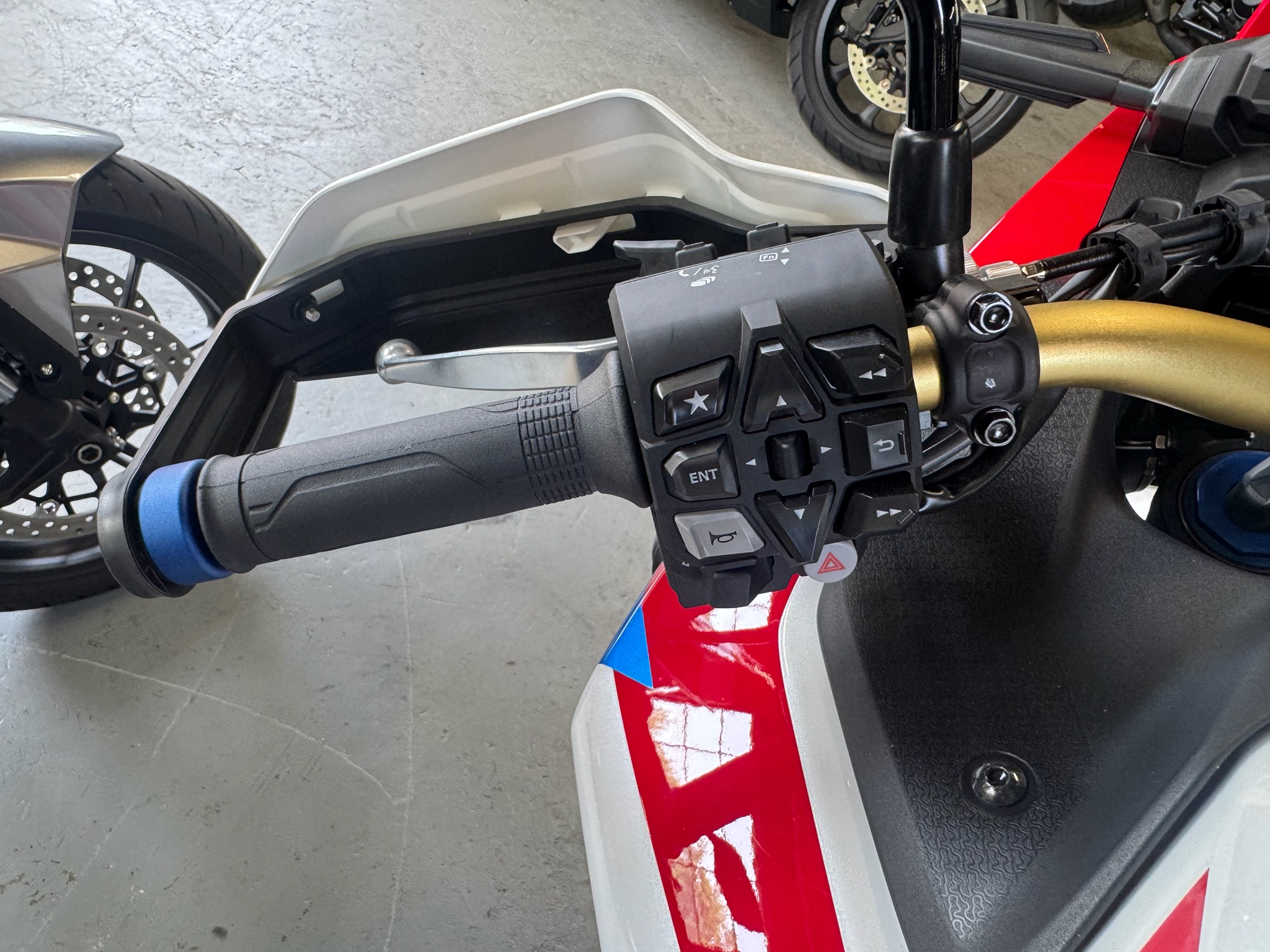 2026 Honda Africa Twin Adventure Sports ES 12