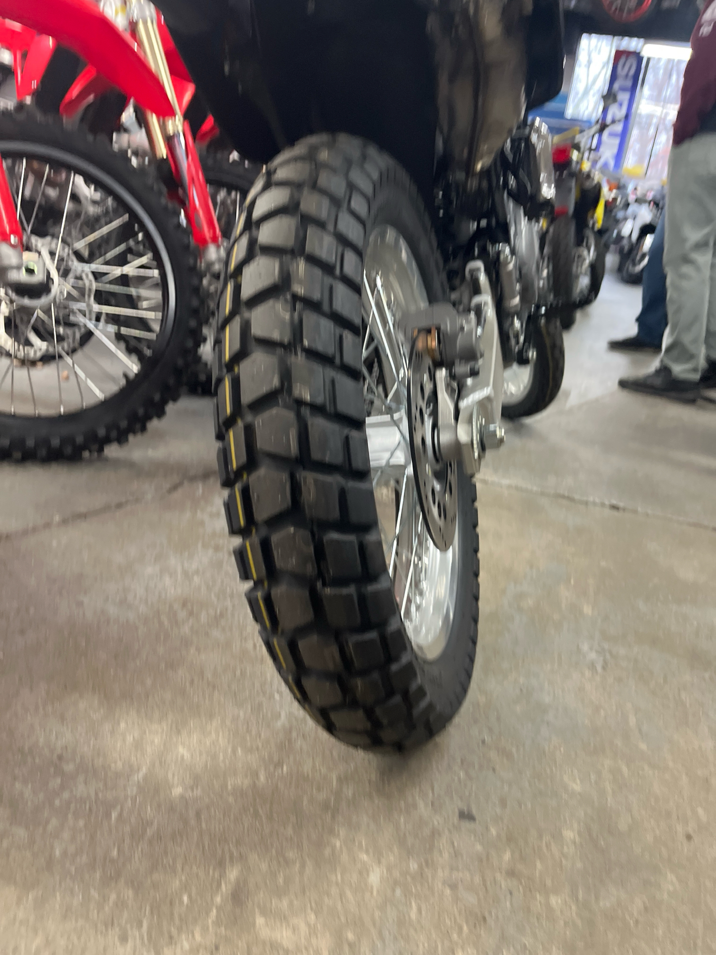 2025 Suzuki DR650S in West Bridgewater, Massachusetts - Photo 4